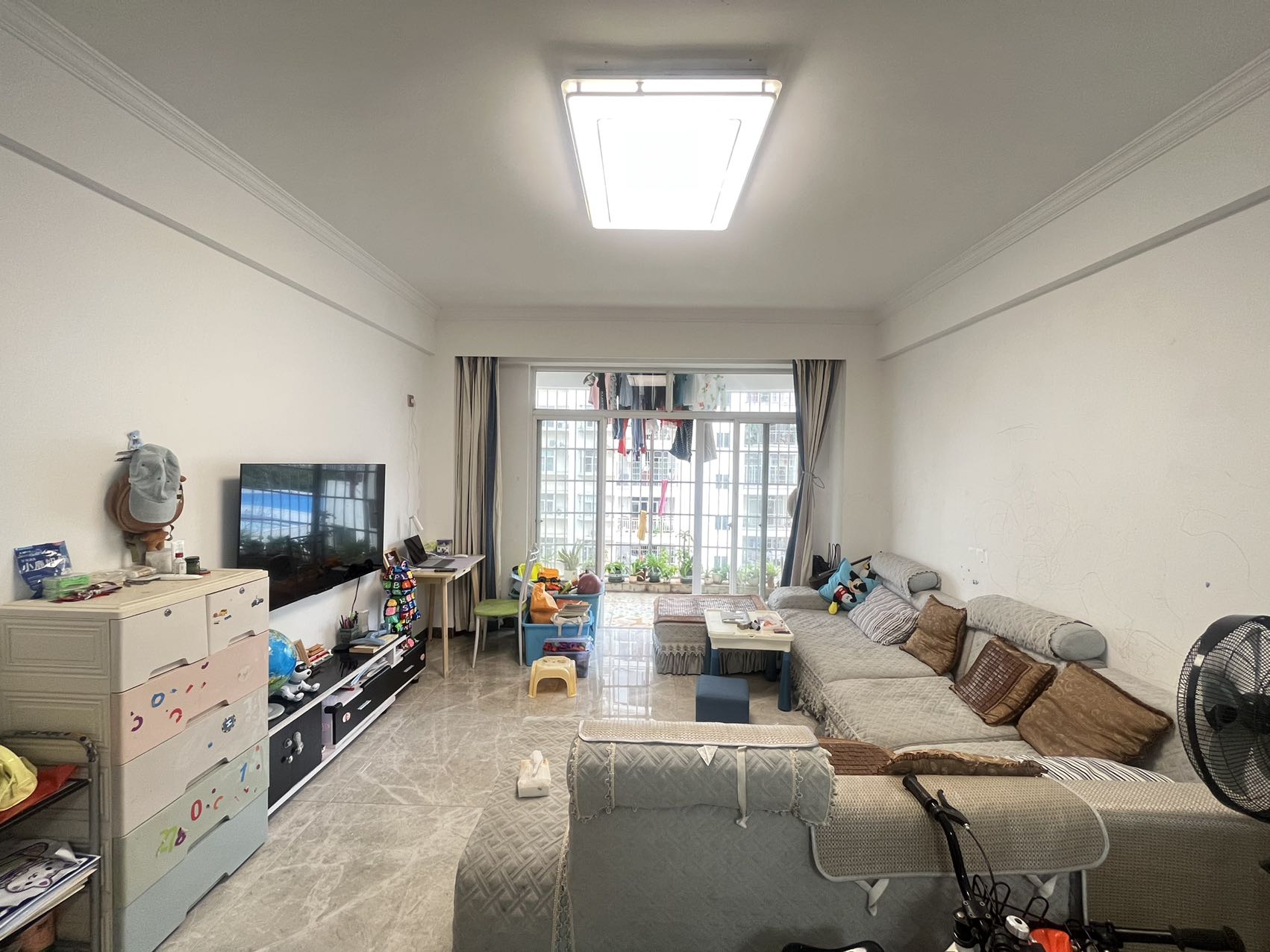 七彩阳光  2室2厅1卫    110.0万 七彩阳光  2室2厅1卫    110.0万室内图