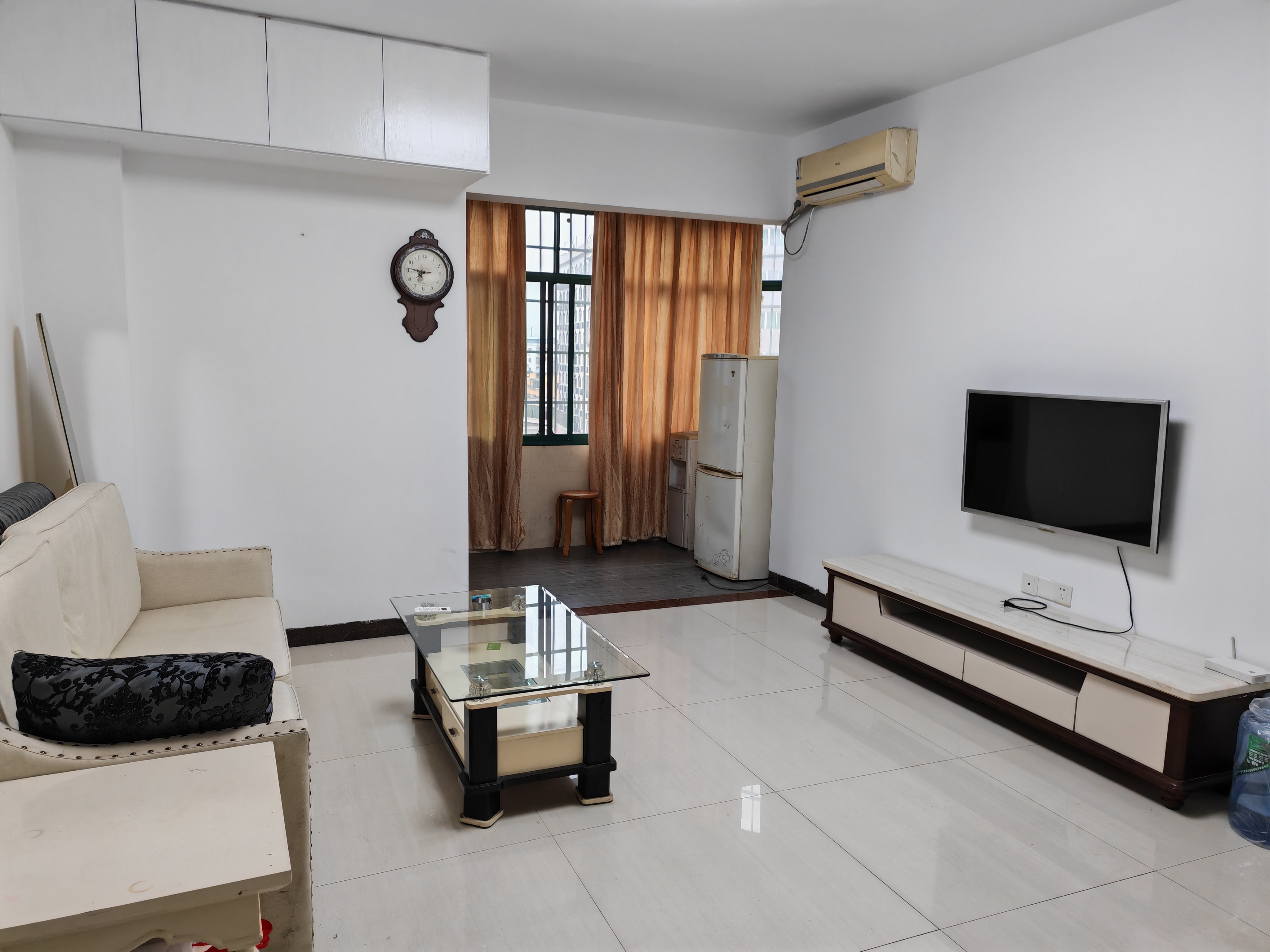 龙江明珠(龙江花苑) 1室1厅1卫 1200.0元/月 龙江明珠(龙江花苑) 1室1厅1卫 1200.0元/月室内图