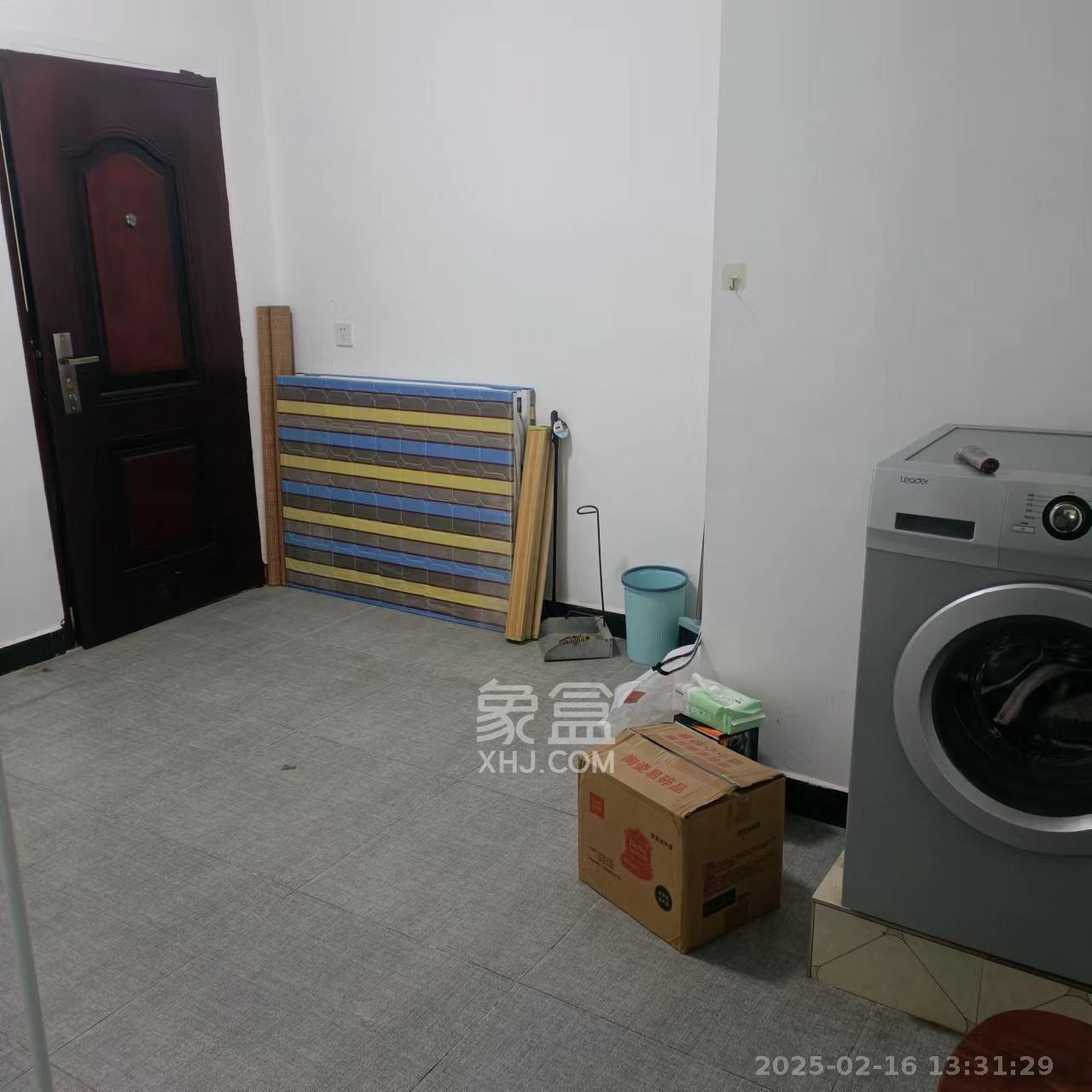 兴联母山小区 2室1厅1卫 1200.0元/月 兴联母山小区 2室1厅1卫 1200.0元/月室内图