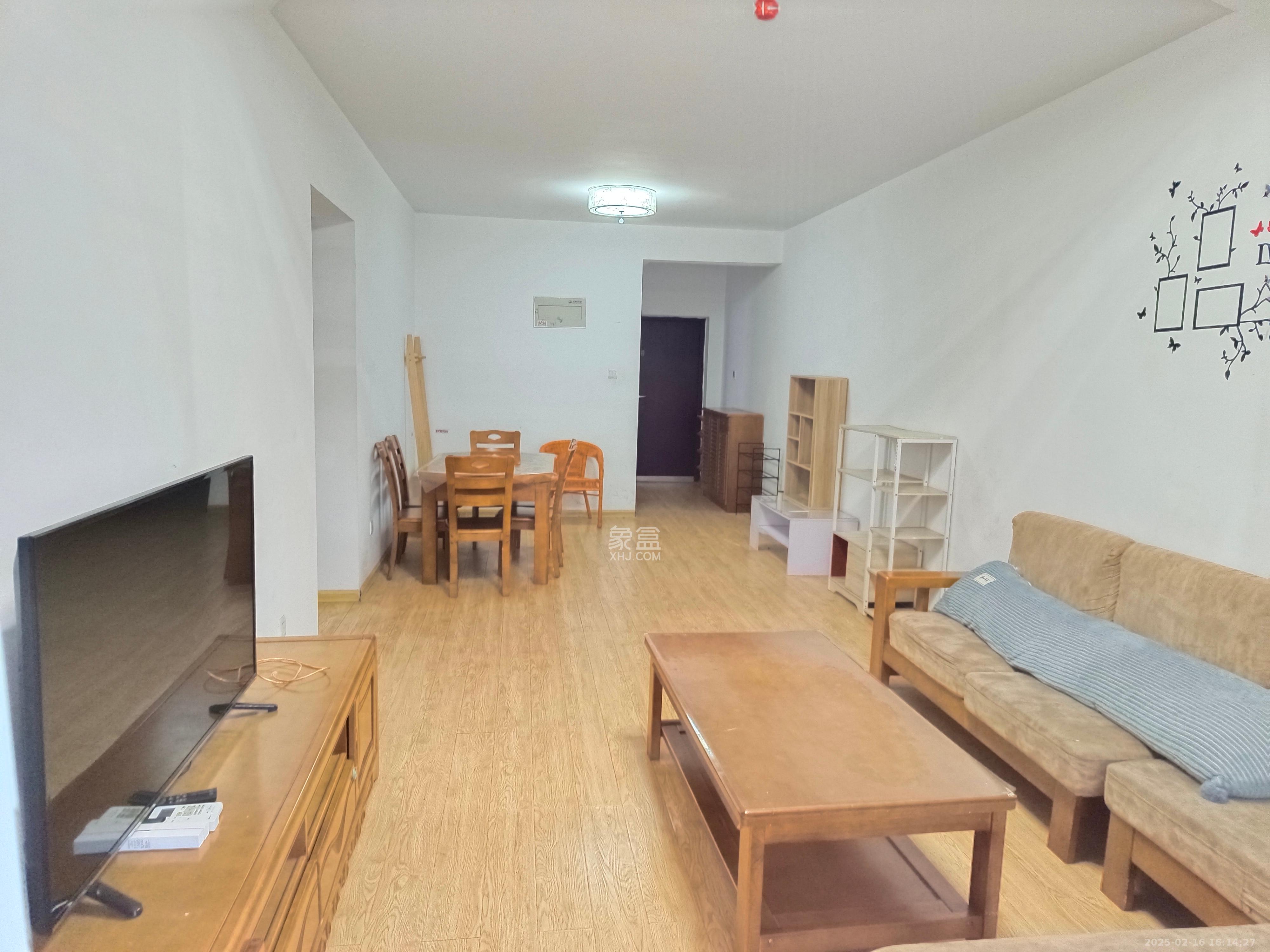 北辰三角洲E3区  3室2厅2卫   3300.00元/月室内图