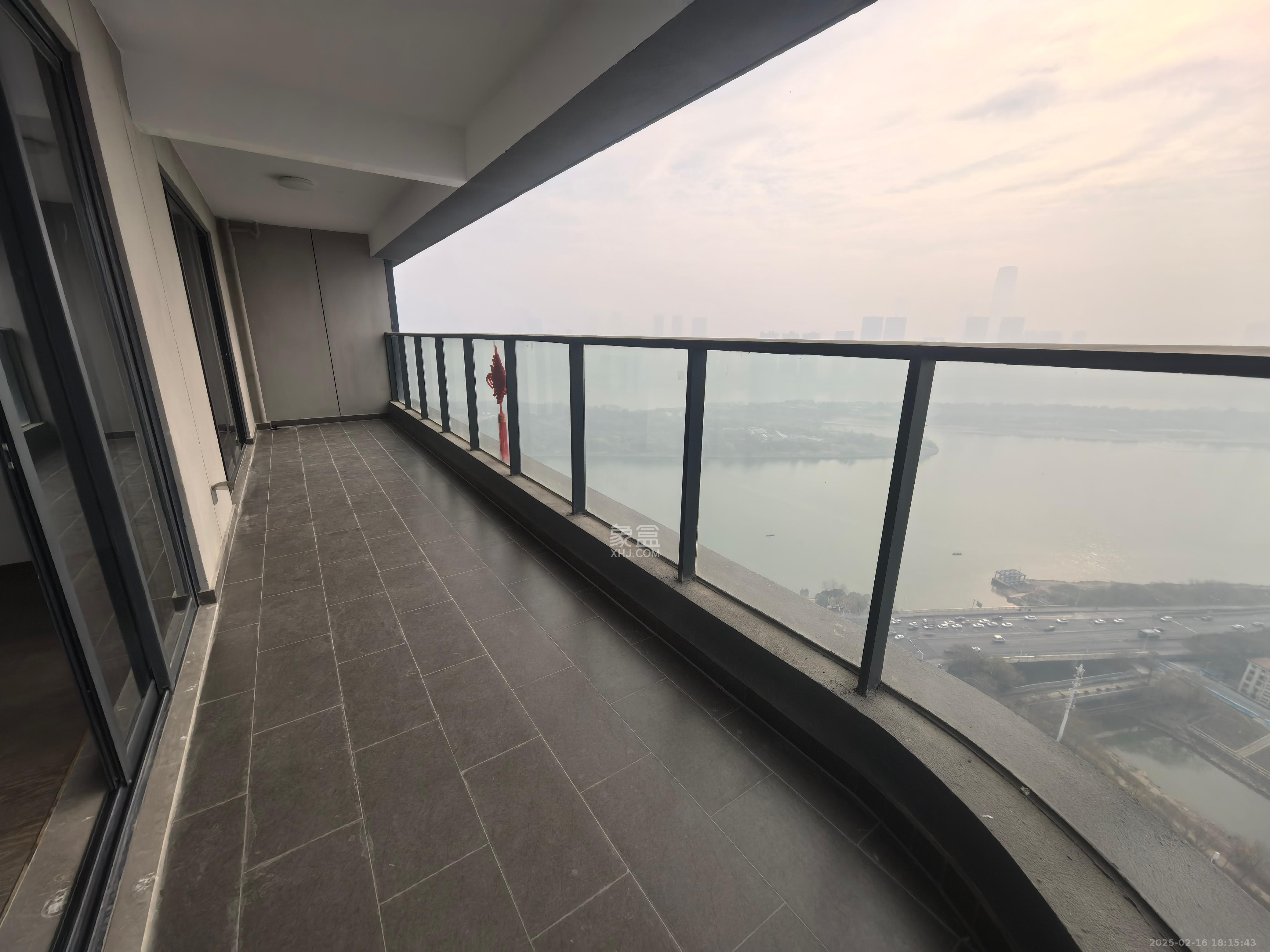 江山印 4室2厅4卫 11800.0元/月 江山印 4室2厅4卫 11800.0元/月室内图