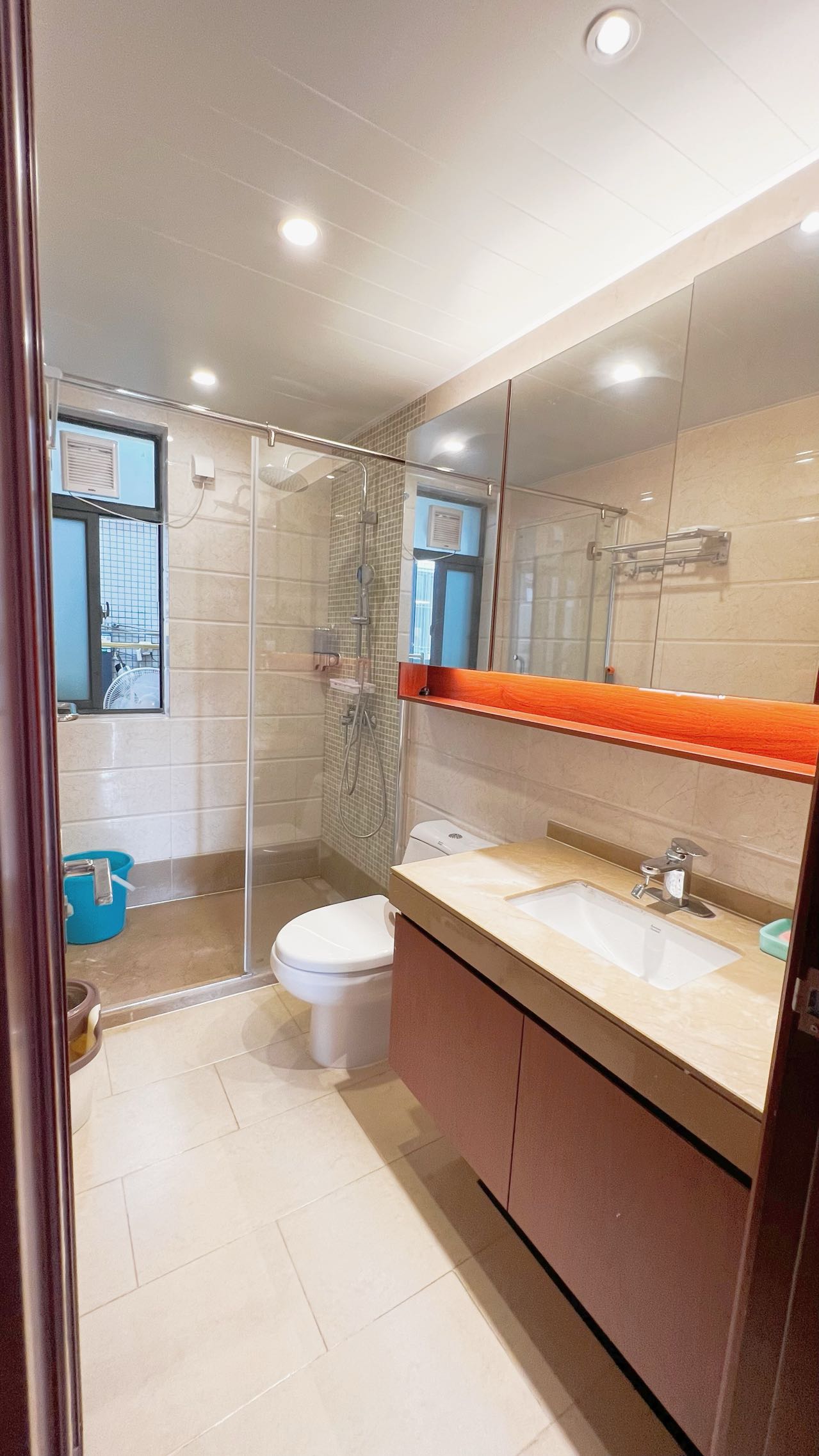 碧桂园滨海国际二期(君临湾) 3室2厅1卫 236.0万 碧桂园滨海国际二期(君临湾) 3室2厅1卫 236.0万卫生间