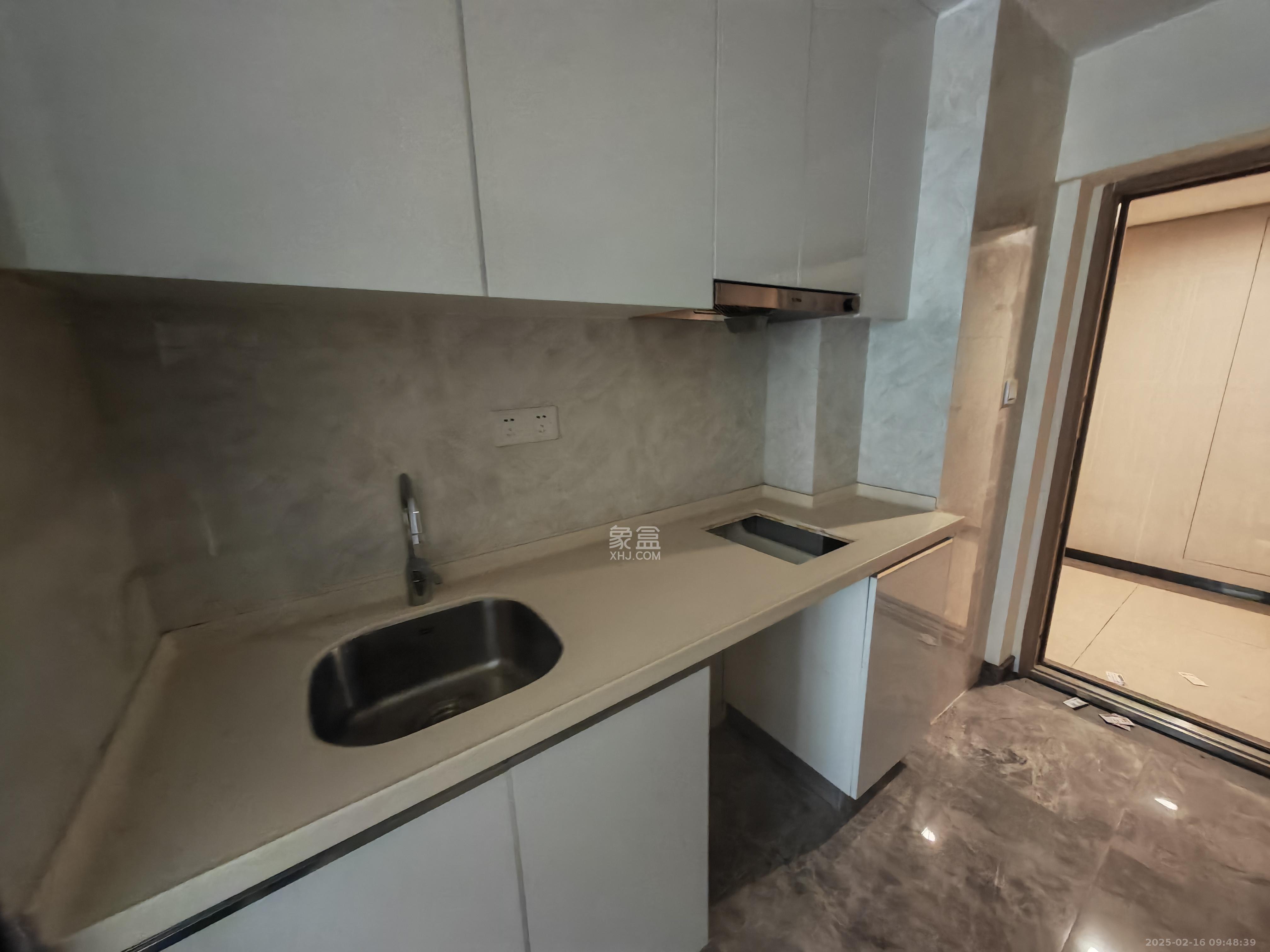 卓越浅水湾  1室1厅1卫    1300.0元/月 卓越浅水湾  1室1厅1卫    1300.0元/月室内图