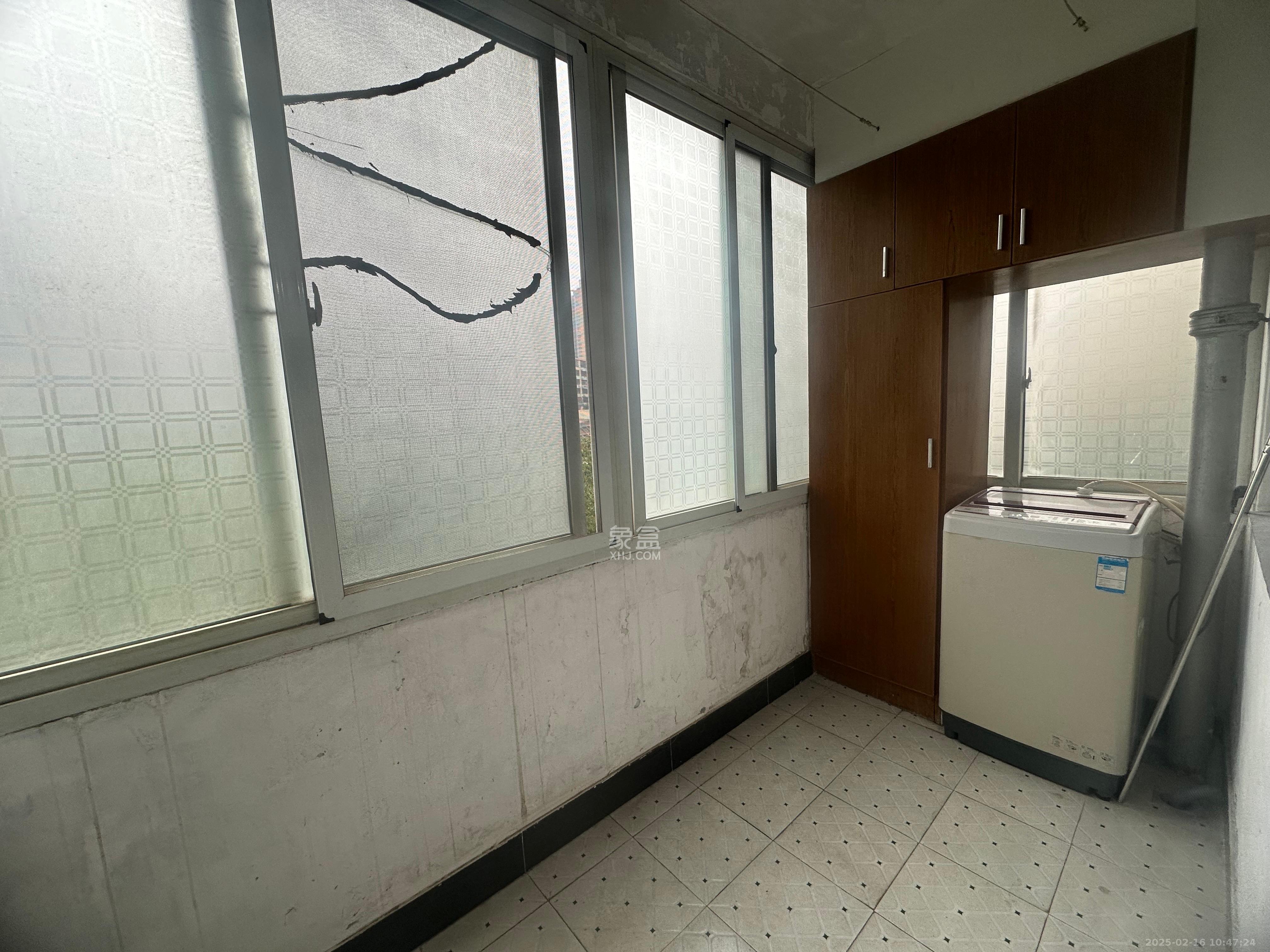 天鸿小区  2室1厅1卫   1400.00元/月室内图