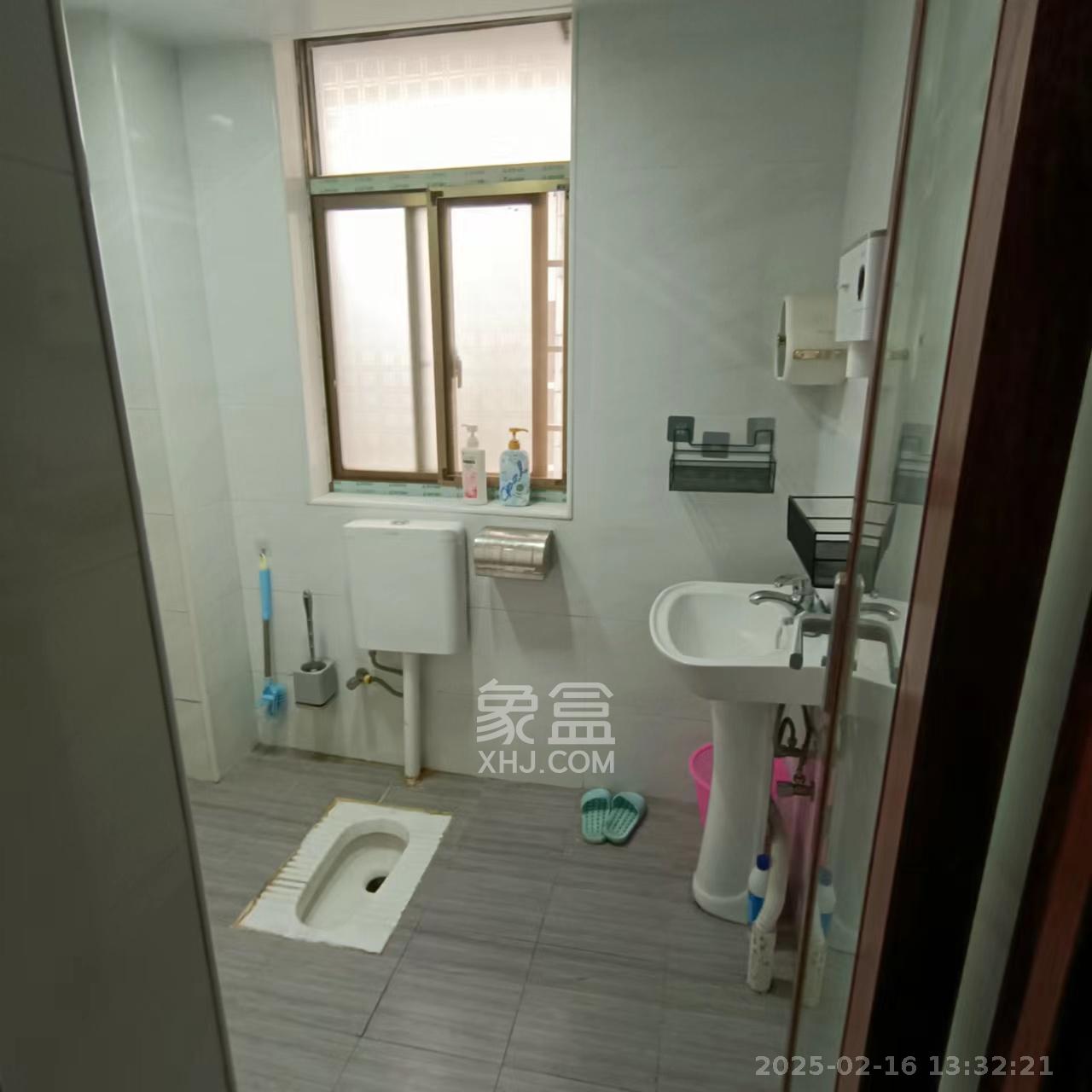 兴联母山小区  2室1厅1卫   1200.00元/月室内图