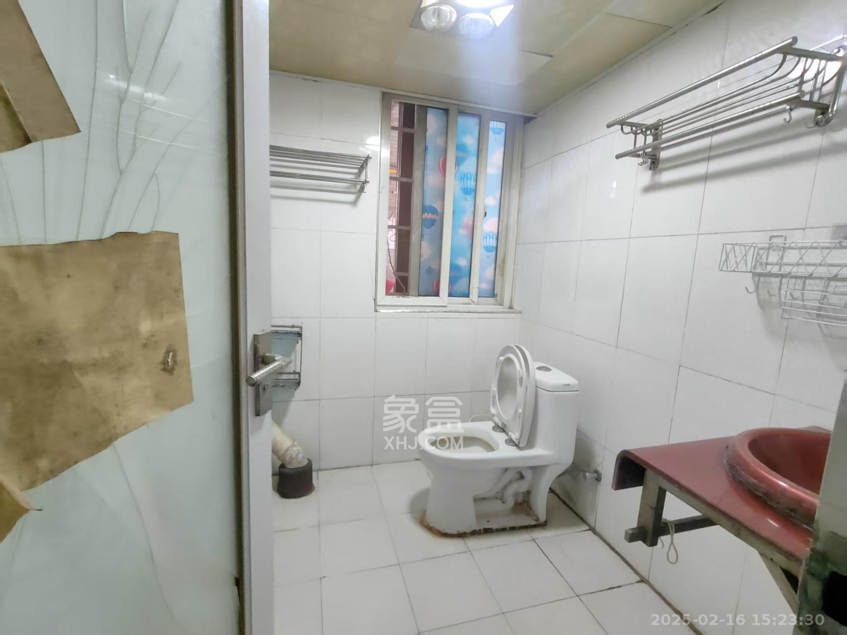 好家园 1室1厅1卫 1400.0元/月 好家园 1室1厅1卫 1400.0元/月室内图