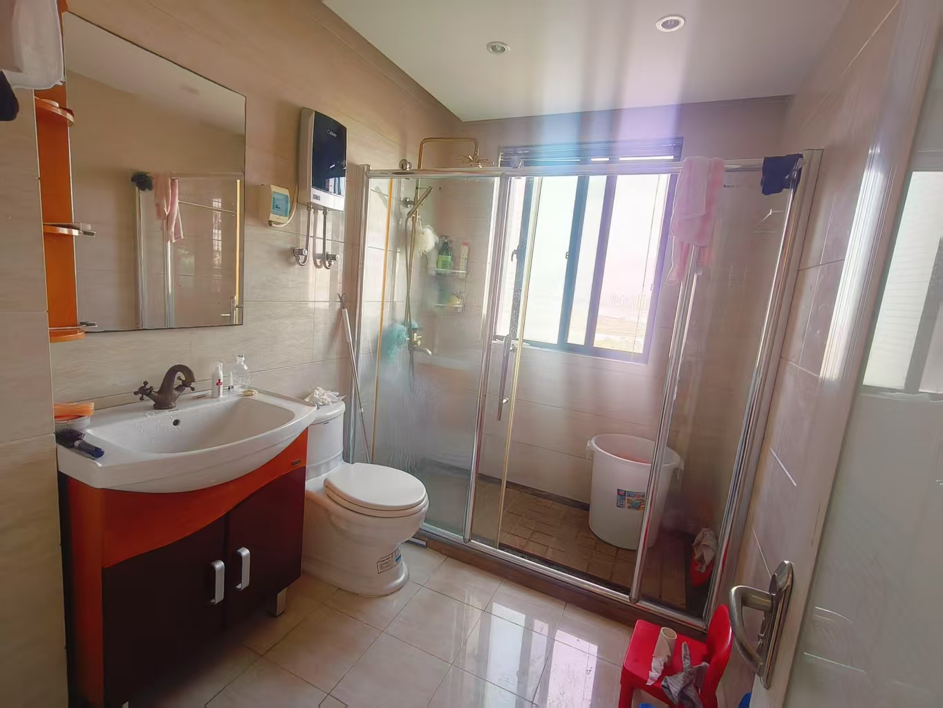 江畔人家 4室2厅2卫 5800.0元/月 江畔人家 4室2厅2卫 5800.0元/月室内图