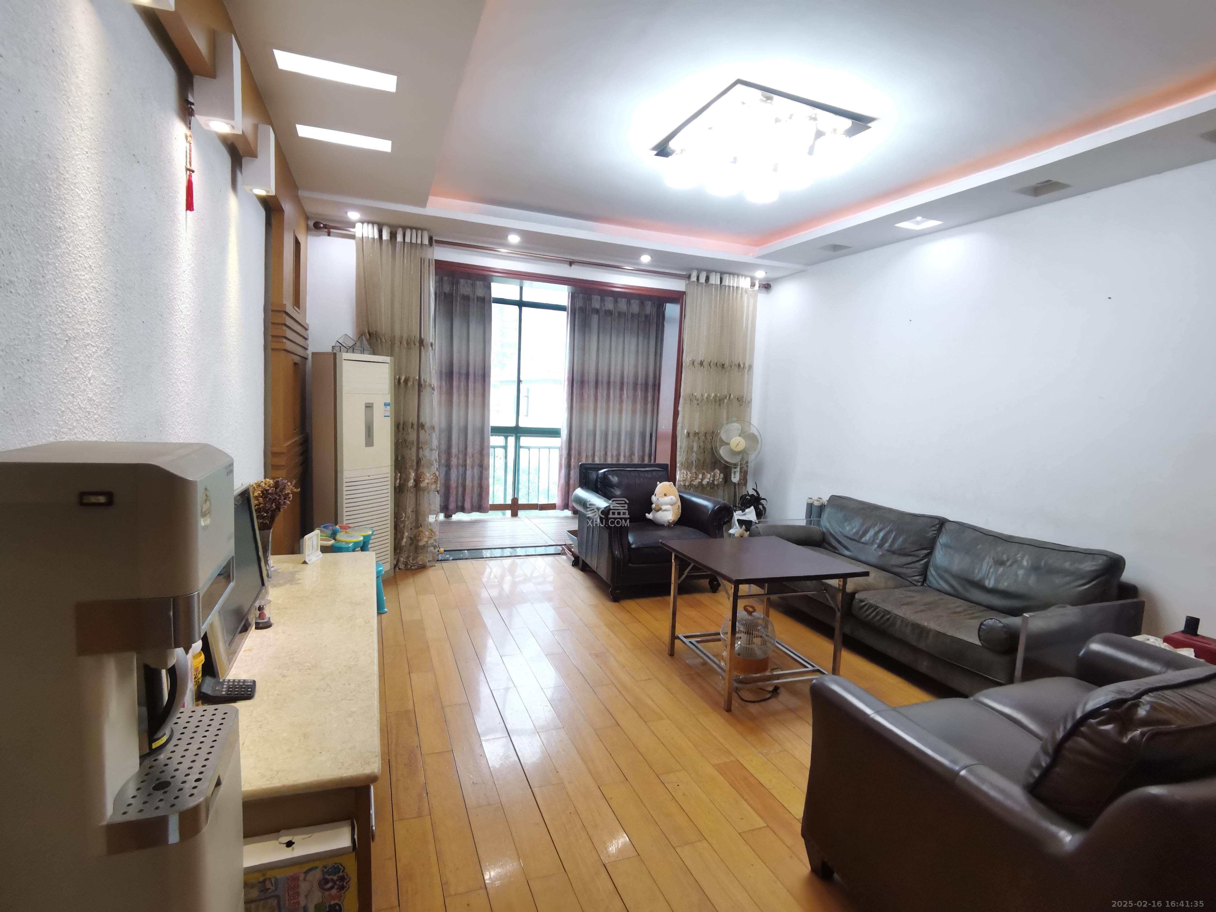 柠檬丽都 4室2厅3卫 2500.0元/月 柠檬丽都 4室2厅3卫 2500.0元/月室内图