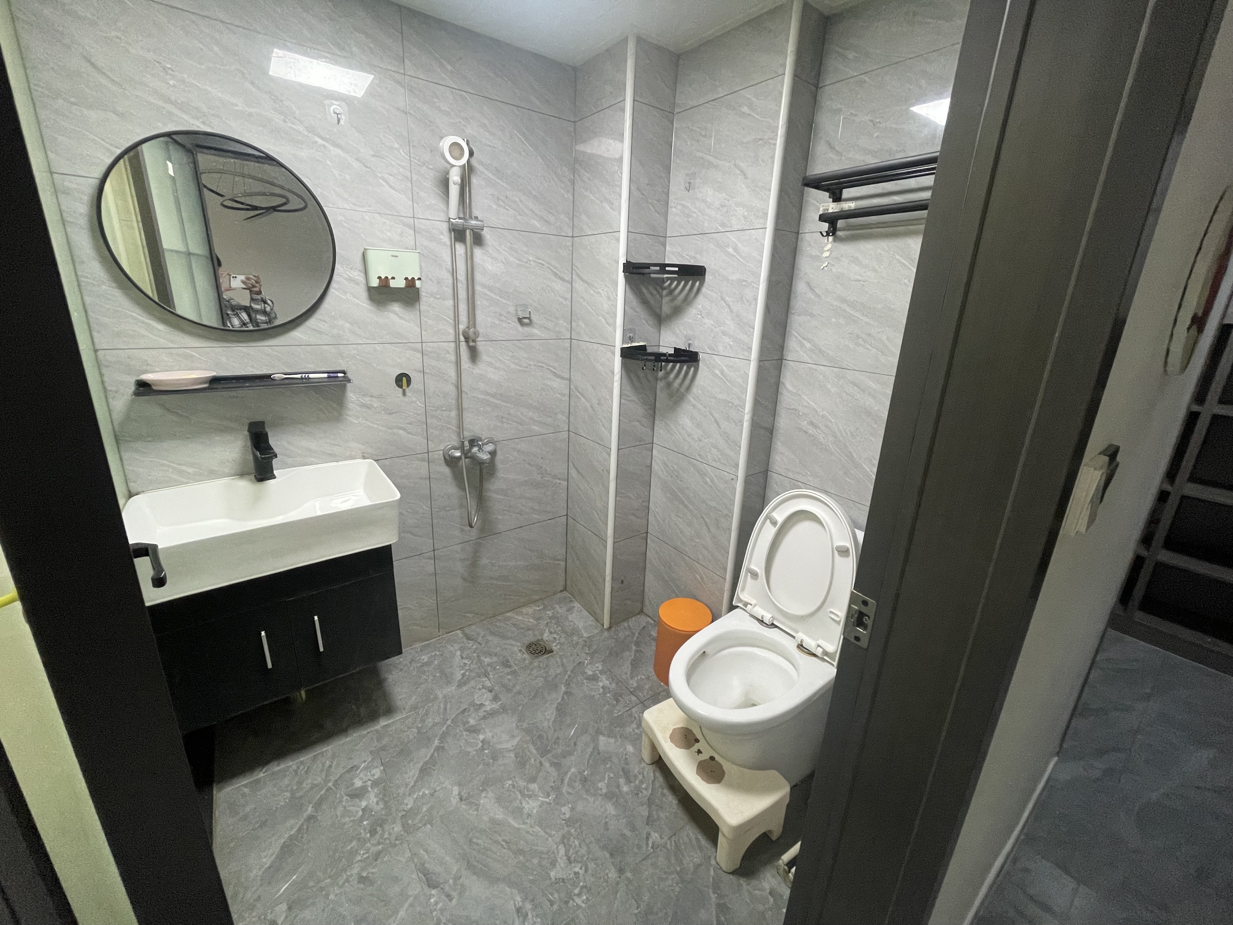 和瑞欢乐城二期 1室0厅1卫 1400.0元/月 和瑞欢乐城二期 1室0厅1卫 1400.0元/月室内图