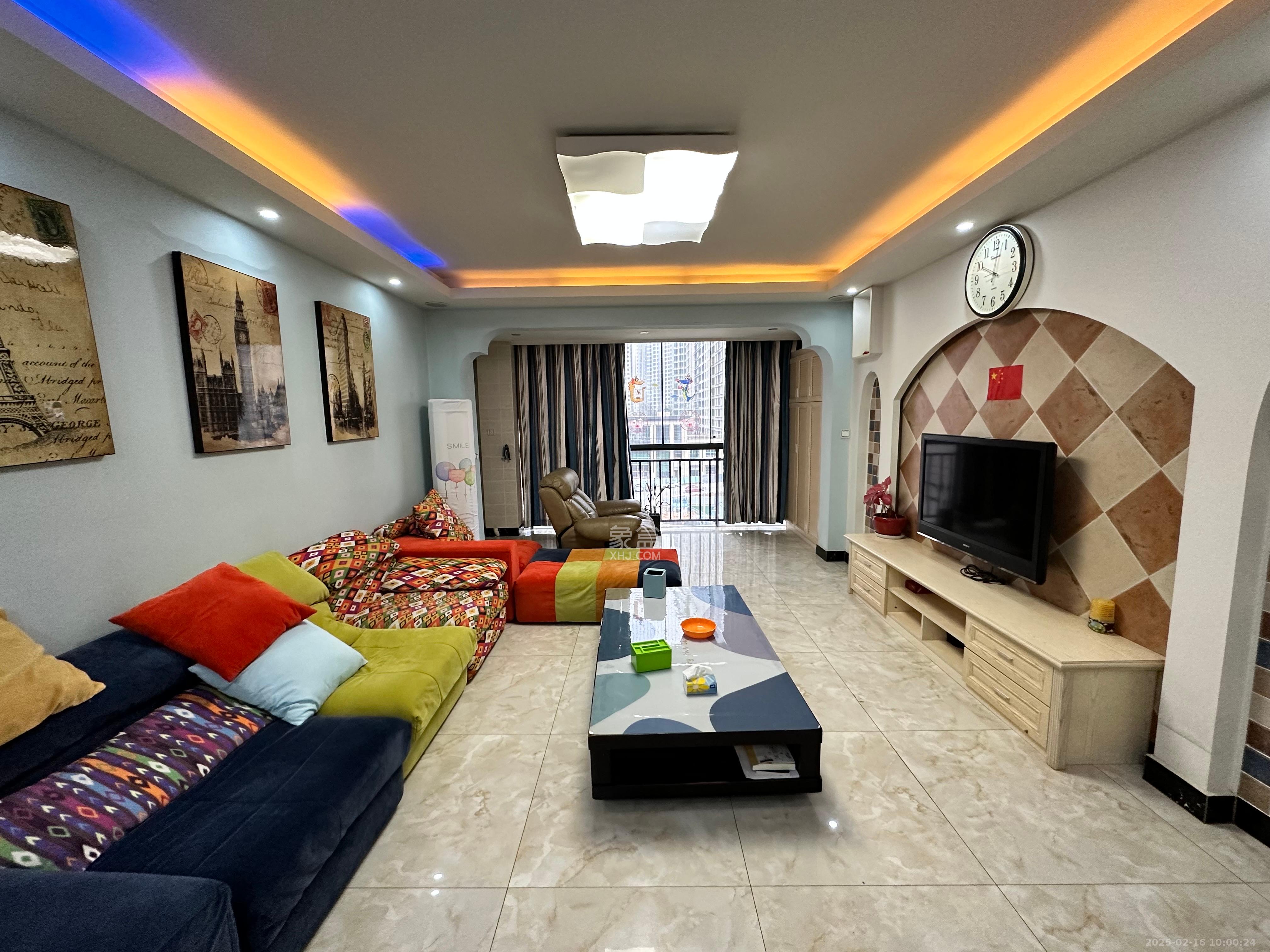 汀湘十里 3室2厅2卫 2600.0元/月 汀湘十里 3室2厅2卫 2600.0元/月室内图