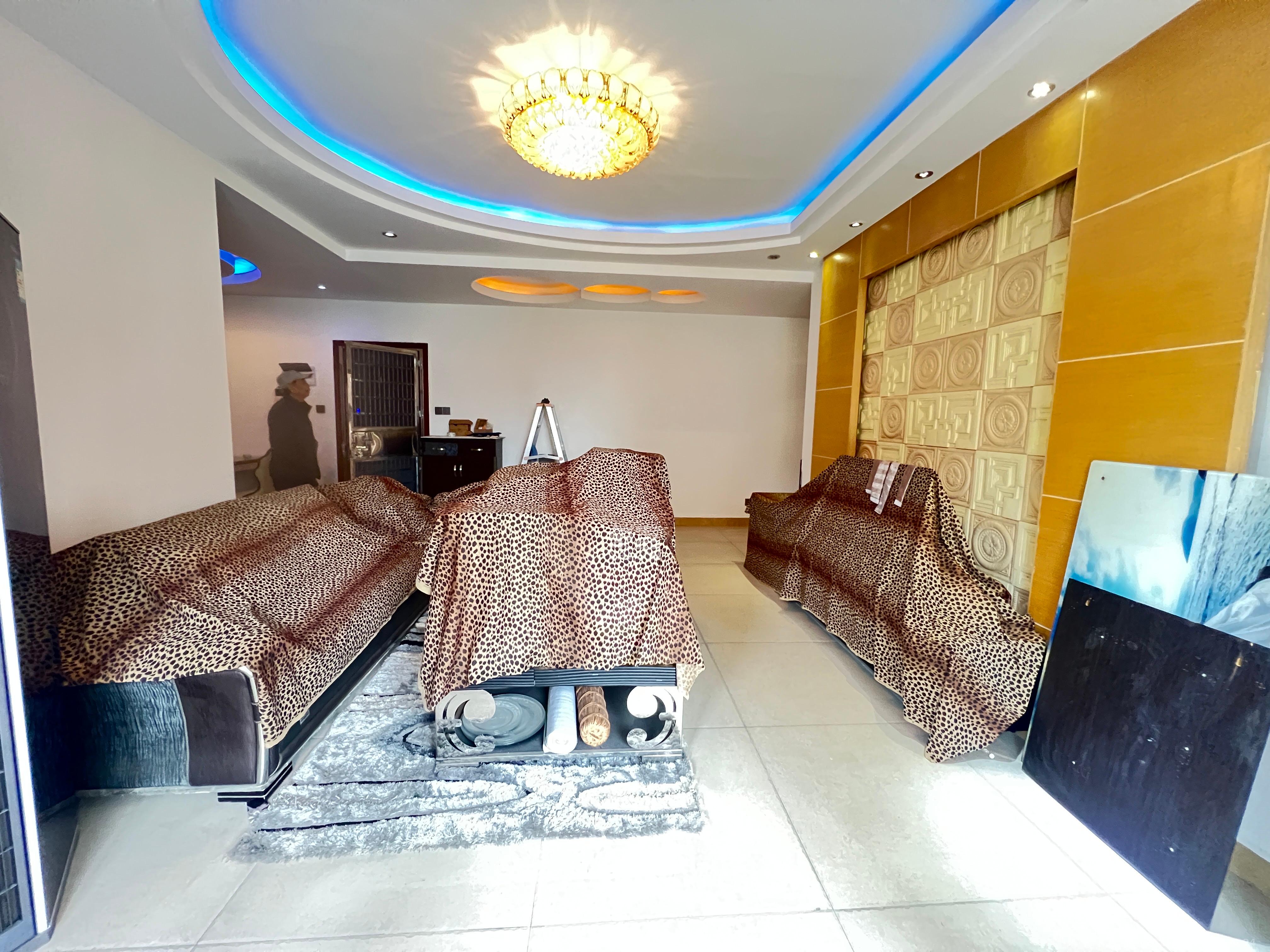 怡和山庄 2室2厅1卫 2500.0元/月 怡和山庄 2室2厅1卫 2500.0元/月室内图