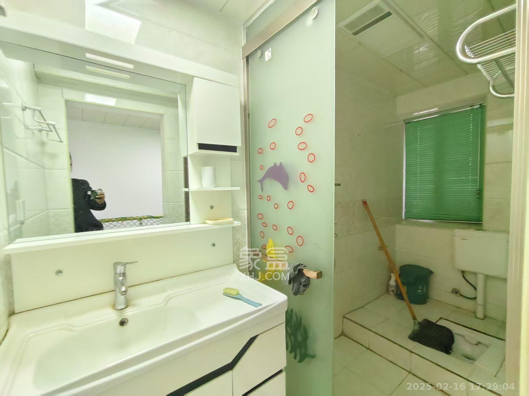 水印康桥  3室2厅1卫    1000.0元/月 水印康桥  3室2厅1卫    1000.0元/月室内图