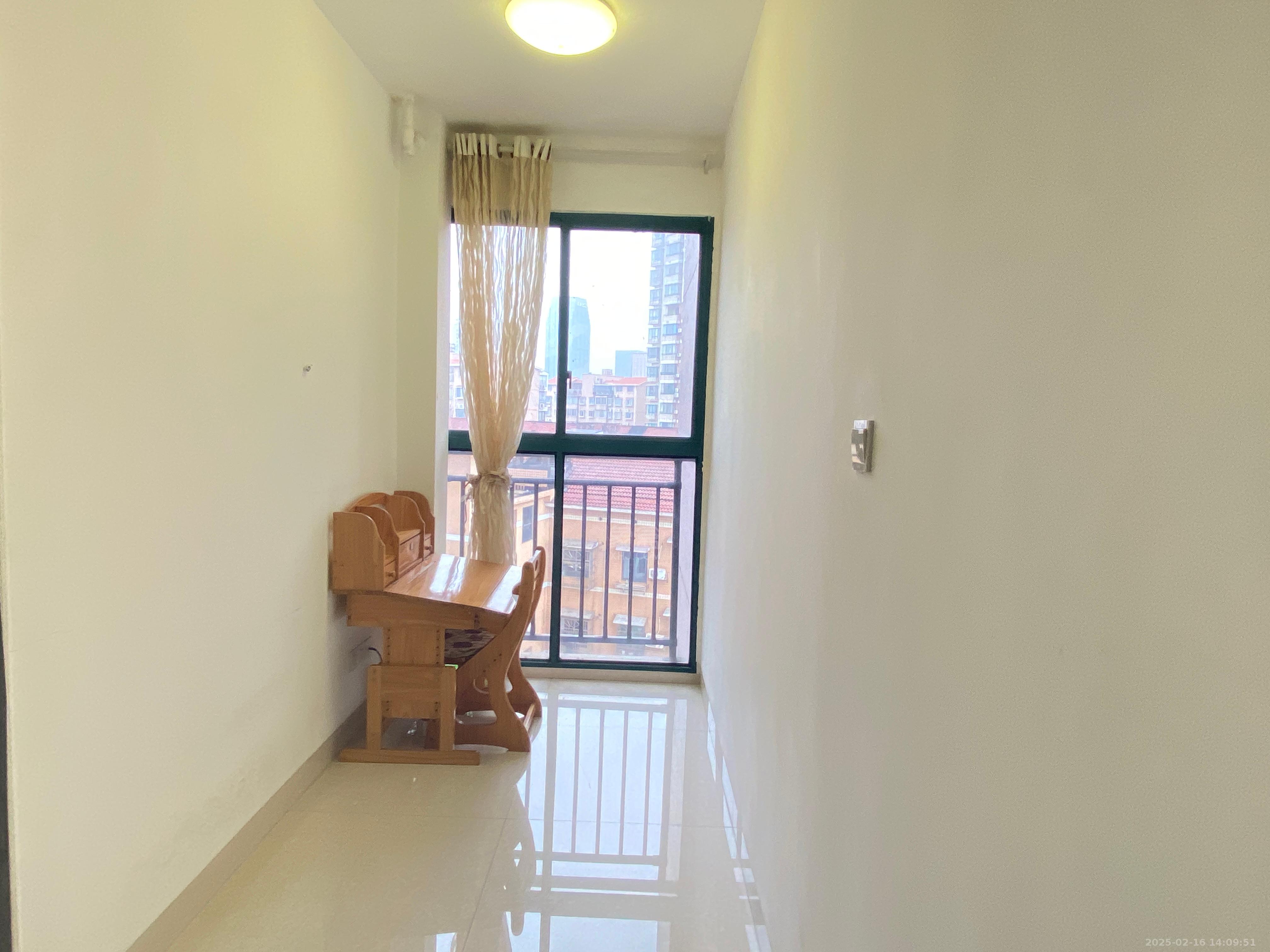 盛世华庭 2室2厅1卫 1800.0元/月 盛世华庭 2室2厅1卫 1800.0元/月室内图