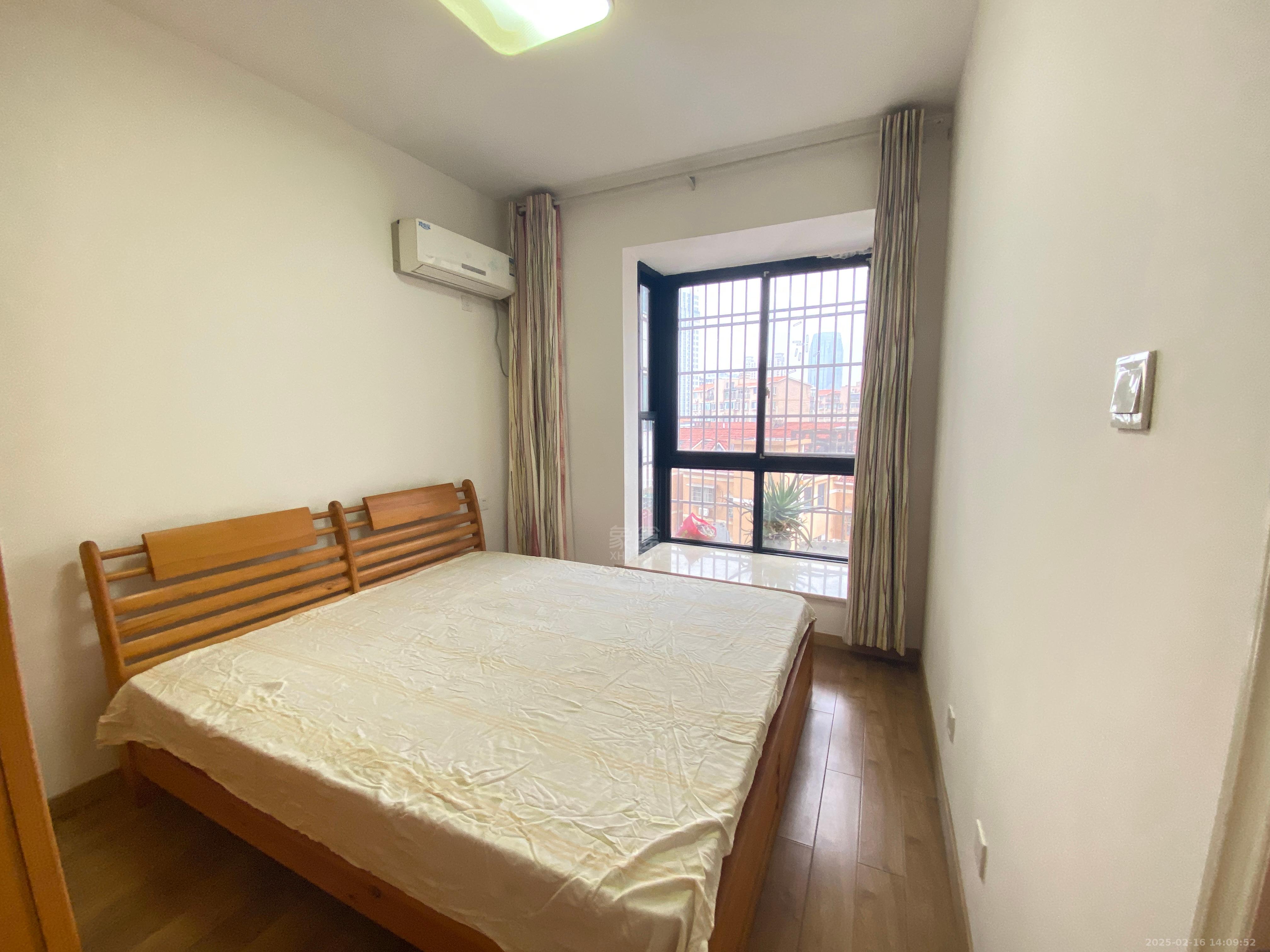 盛世华庭 2室2厅1卫 1800.0元/月 盛世华庭 2室2厅1卫 1800.0元/月室内图