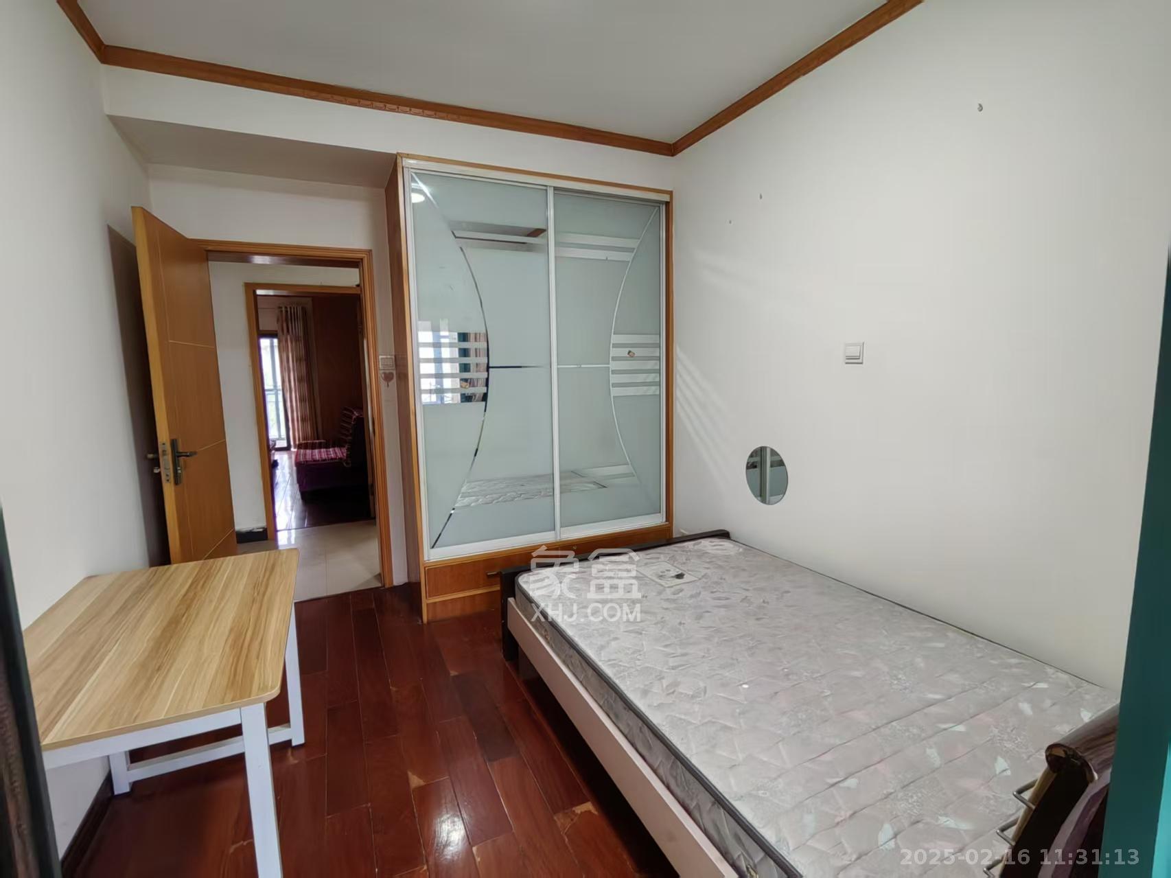 金帆江滨玫瑰园 3室2厅1卫 2000.0元/月 金帆江滨玫瑰园 3室2厅1卫 2000.0元/月室内图