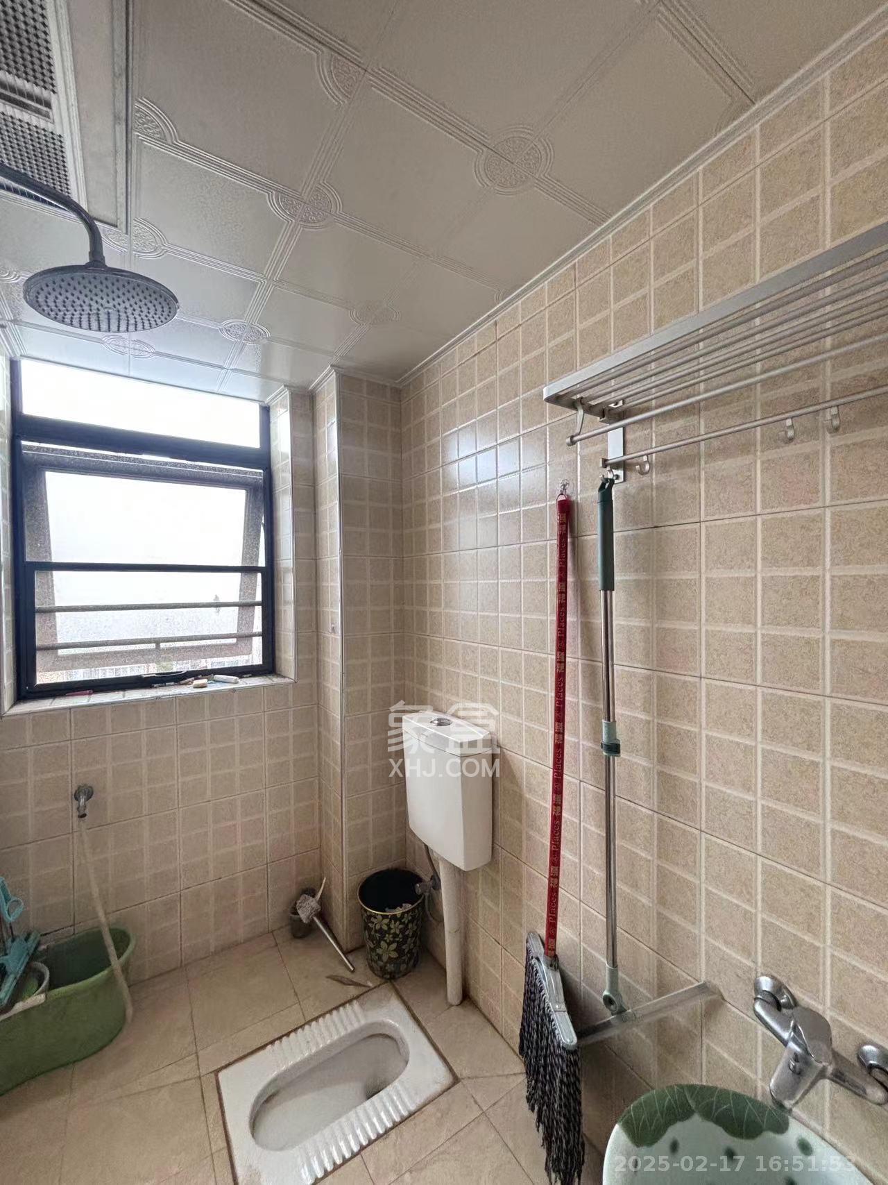 泰禹家园（彩云之翼家园一期、二期、三期）  4室2厅1卫    2800.0元/月室内图