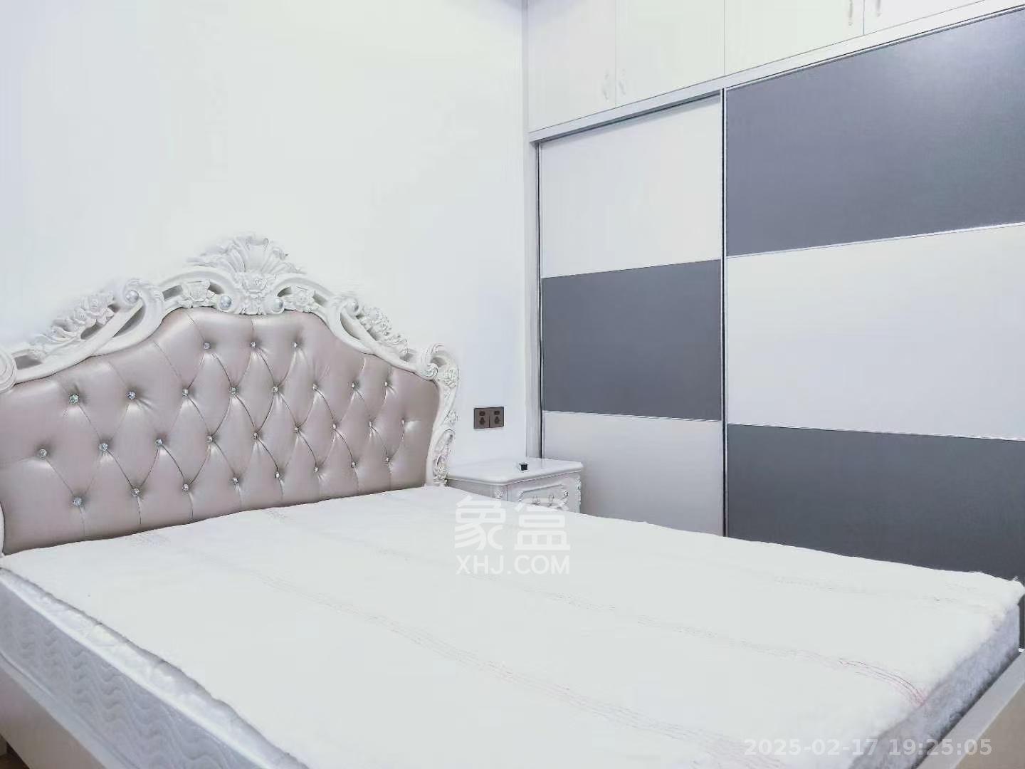 香樟兰亭（朗峰苑）  2室2厅1卫    2800.0元/月室内图