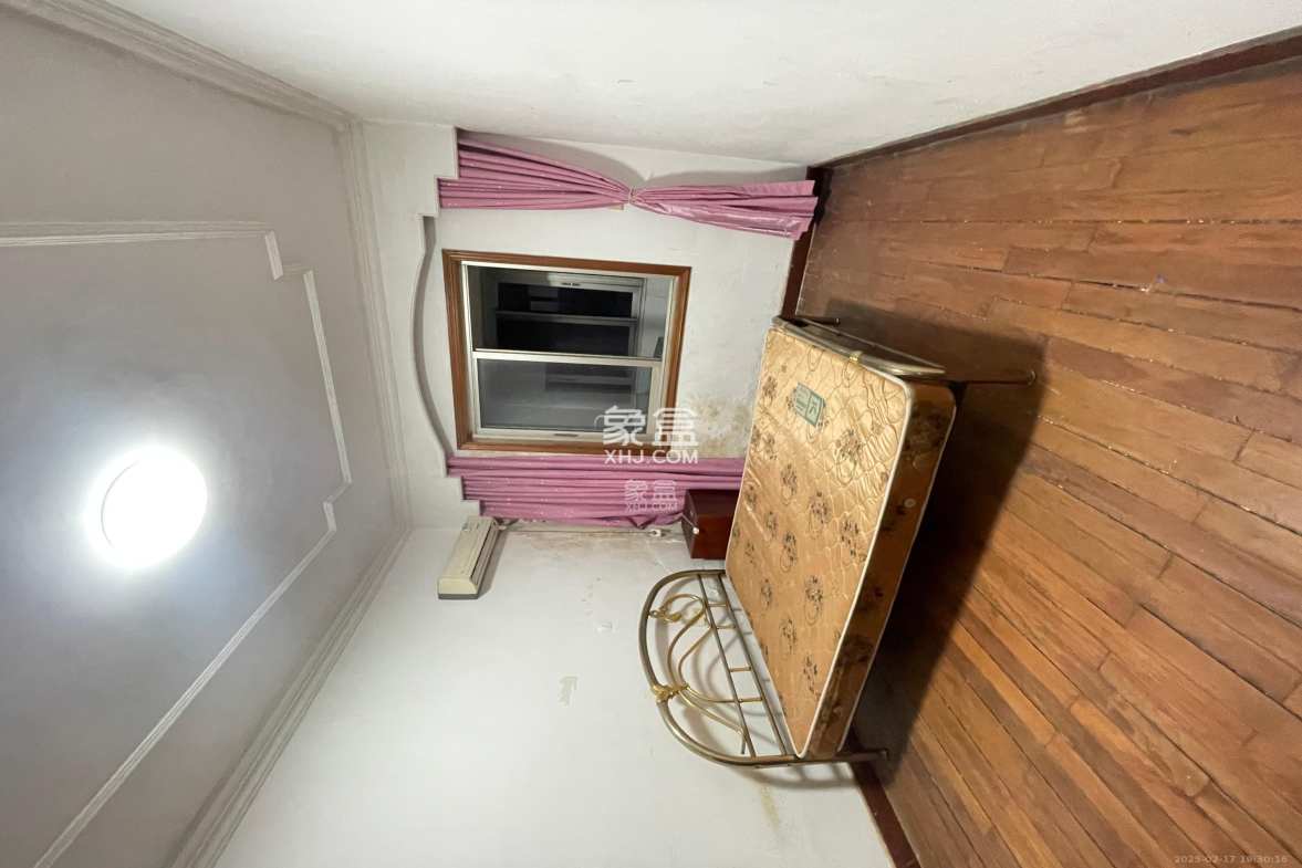 市教委单位房  3室2厅2卫    2300.0元/月 市教委单位房  3室2厅2卫    2300.0元/月室内图