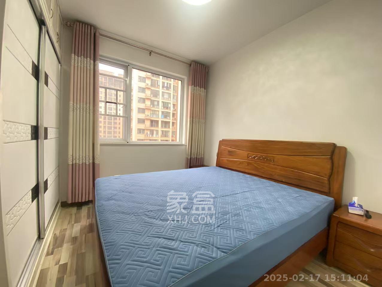丽发新城  3室2厅1卫   2200.00元/月室内图
