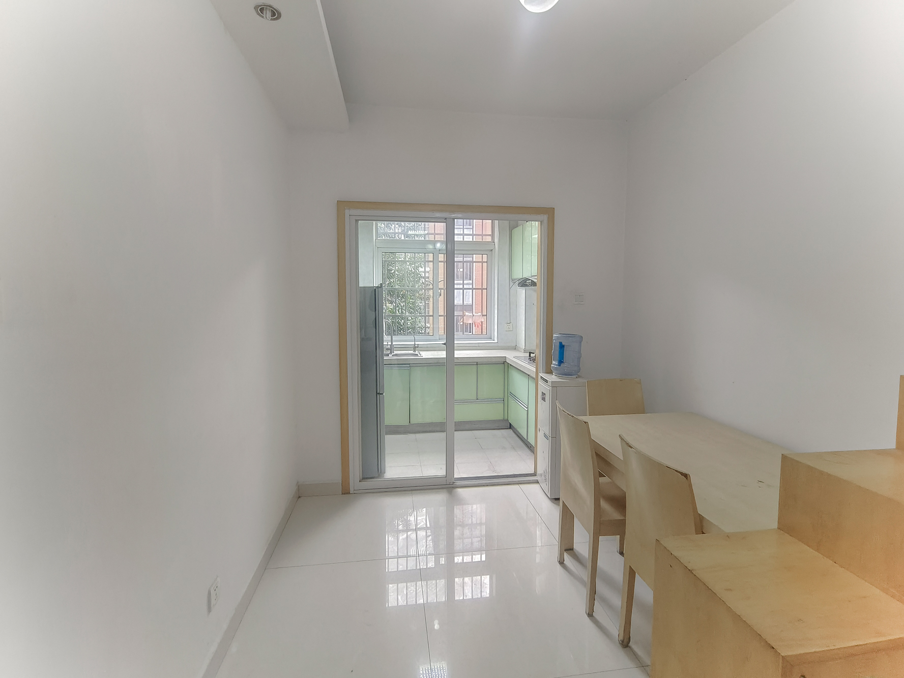 山水湾 3室2厅1卫 68.0万 山水湾 3室2厅1卫 68.0万客厅