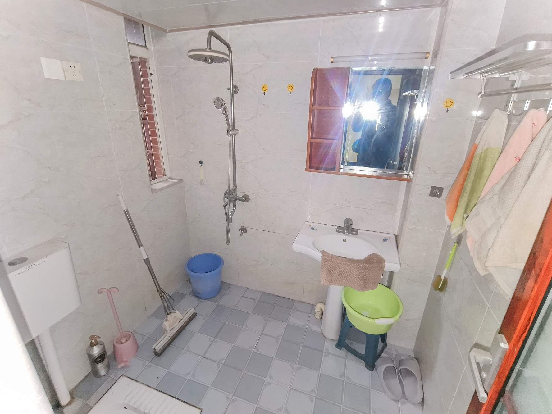 湘瑞家园 2室2厅1卫 42.0万 湘瑞家园 2室2厅1卫 42.0万卫生间