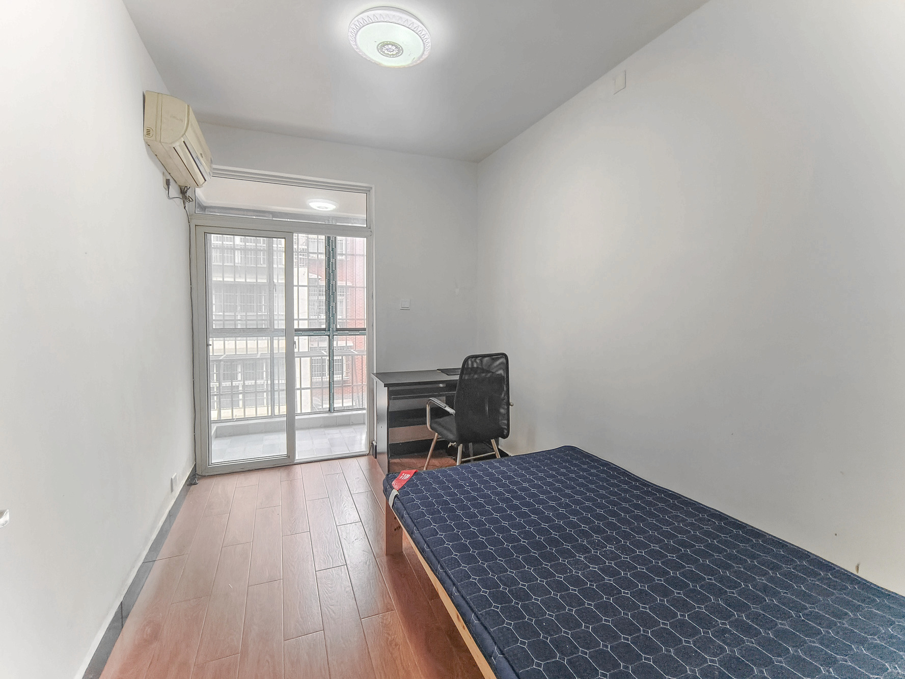 湘瑞家园 2室2厅1卫 42.0万 湘瑞家园 2室2厅1卫 42.0万卧室