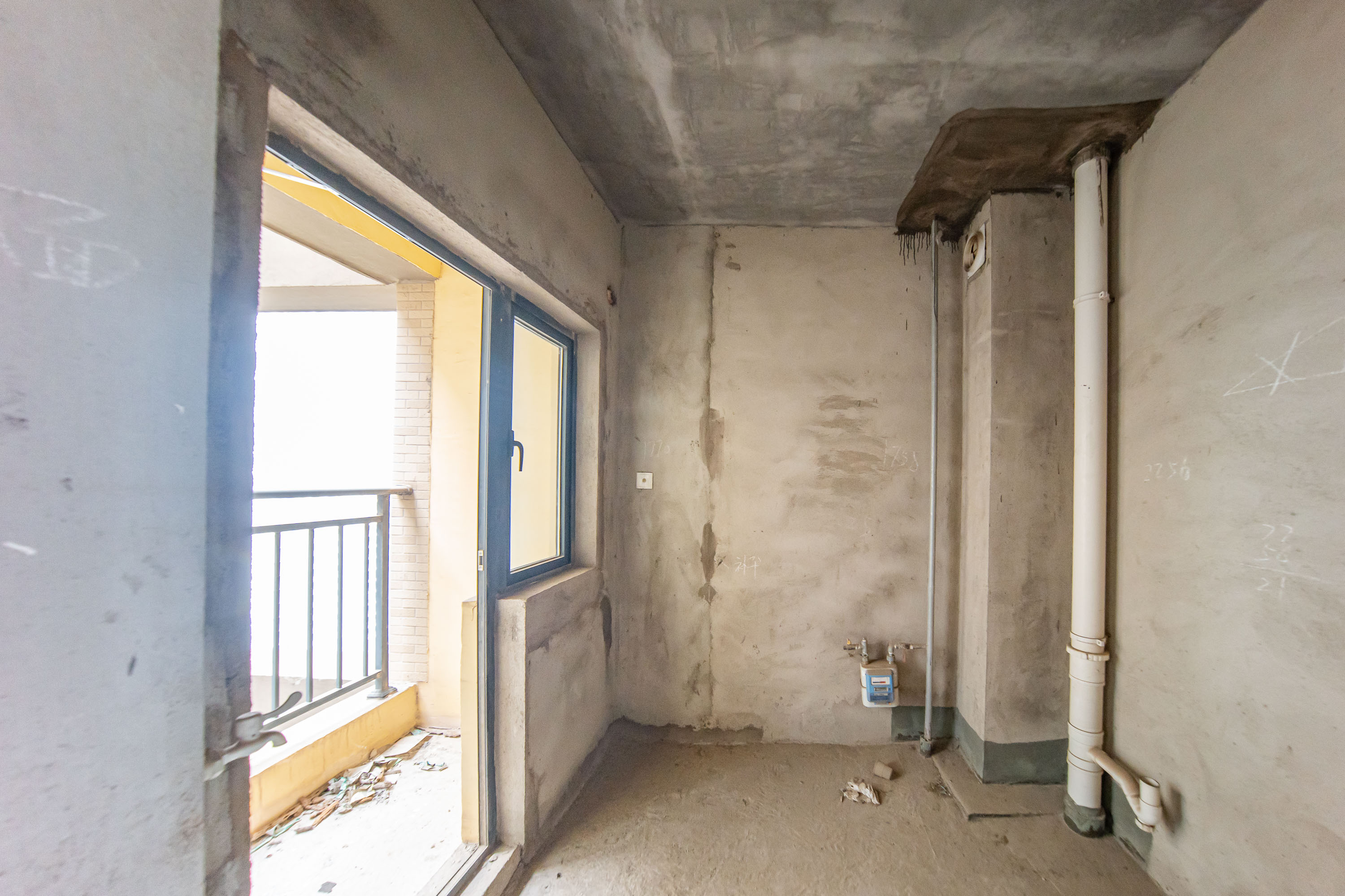 中建麓山和苑  3室2厅2卫   66.80万厨房
