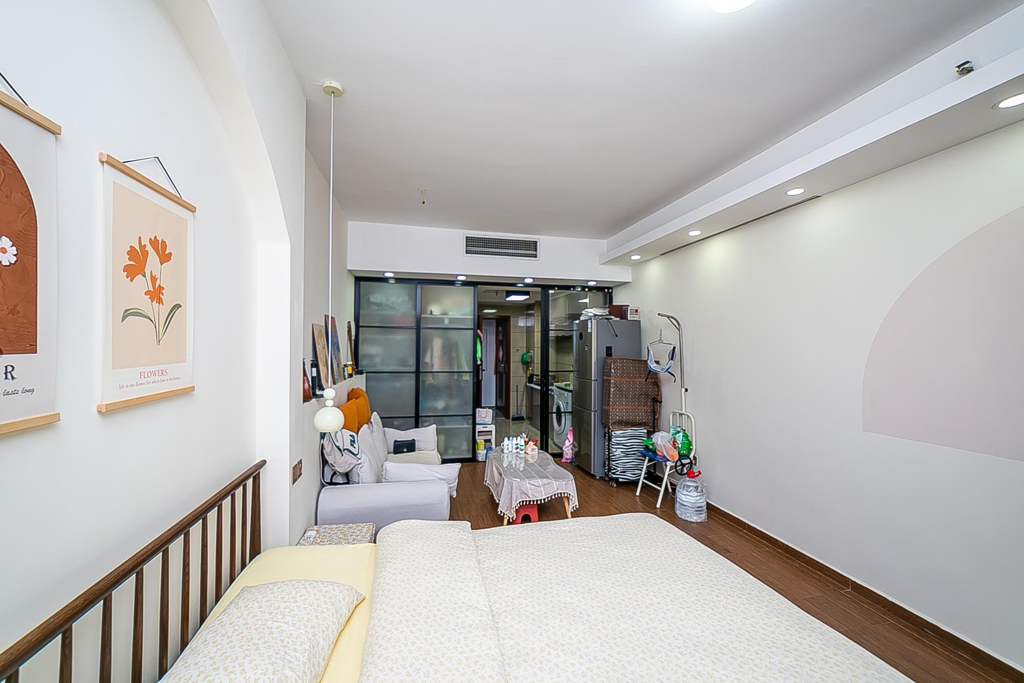 东怡外国(南湖一号) 1室1厅1卫 39.5万 东怡外国(南湖一号) 1室1厅1卫 39.5万卧室