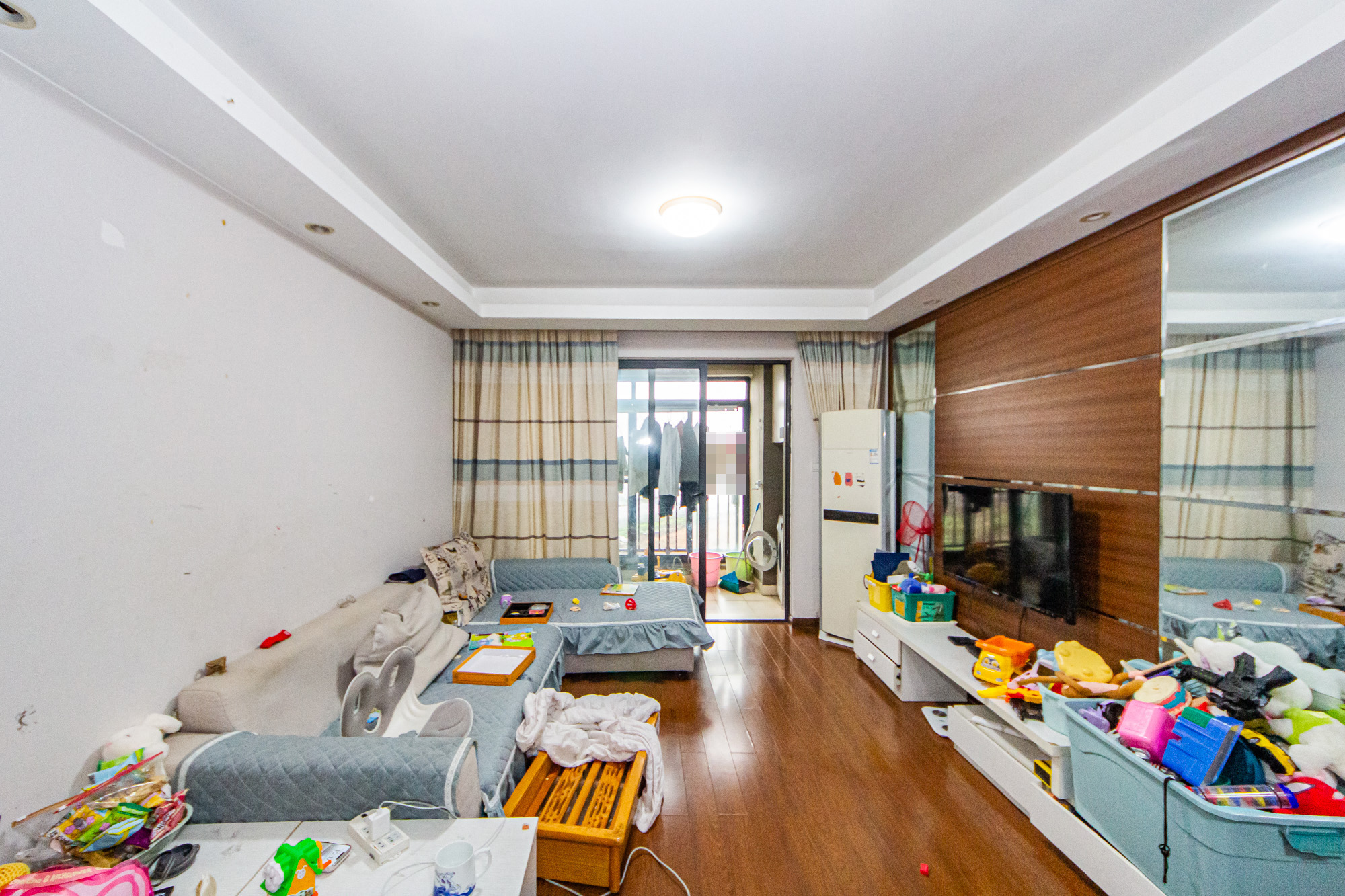 万科城  2室2厅2卫    63.0万 万科城  2室2厅2卫    63.0万