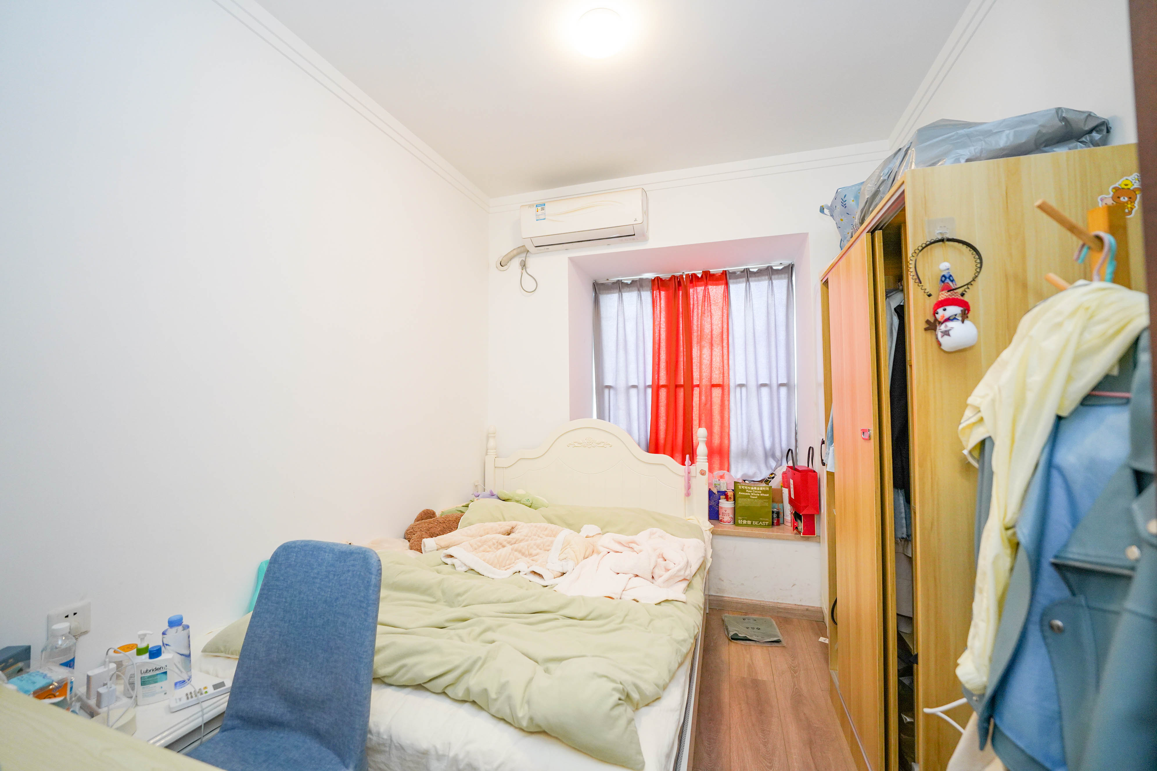 汇金城/嘉华城(二期、三期) 4室2厅2卫 156.0万 汇金城/嘉华城(二期、三期) 4室2厅2卫 156.0万卧室