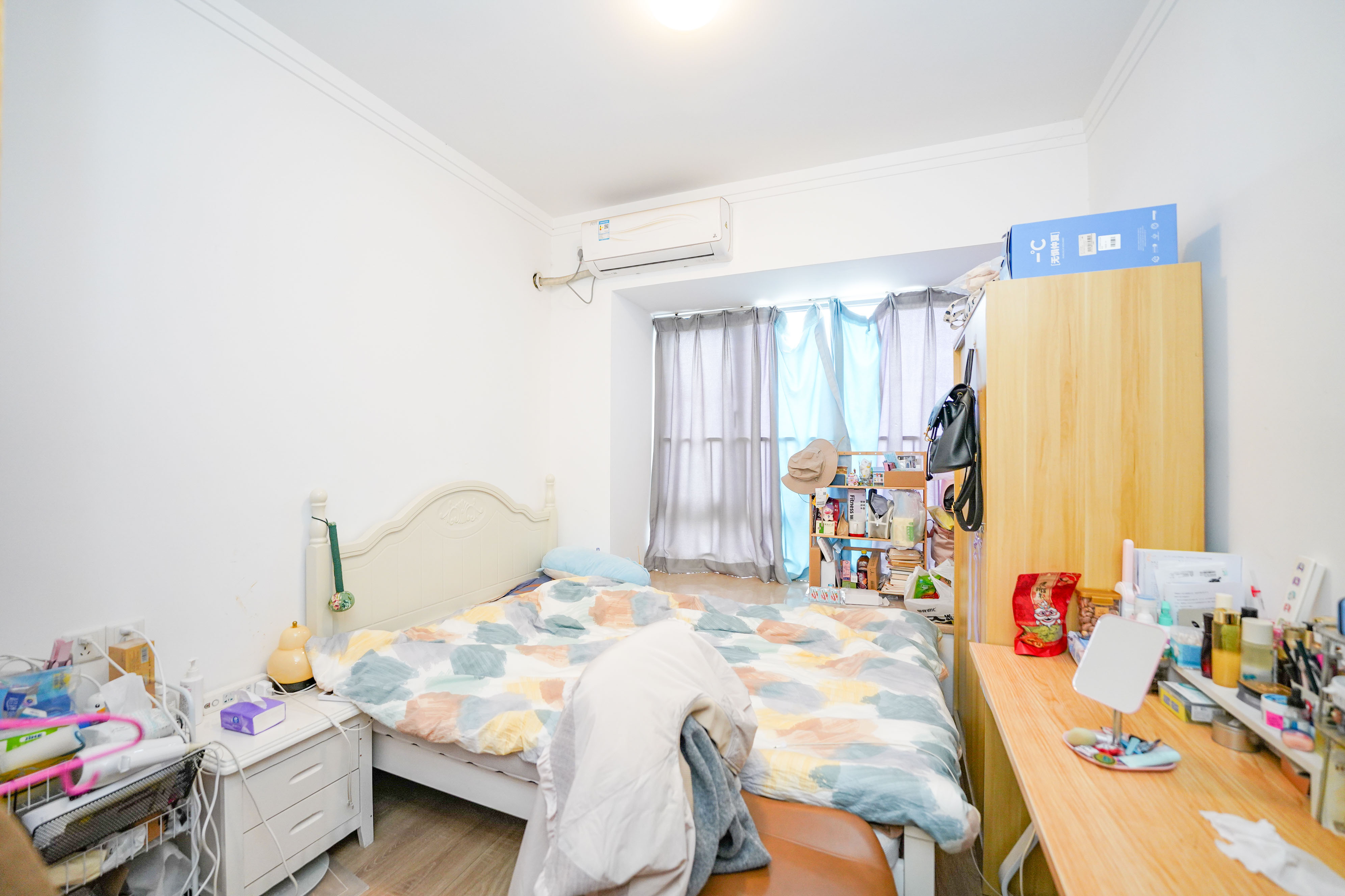 汇金城/嘉华城(二期、三期) 4室2厅2卫 156.0万 汇金城/嘉华城(二期、三期) 4室2厅2卫 156.0万卧室