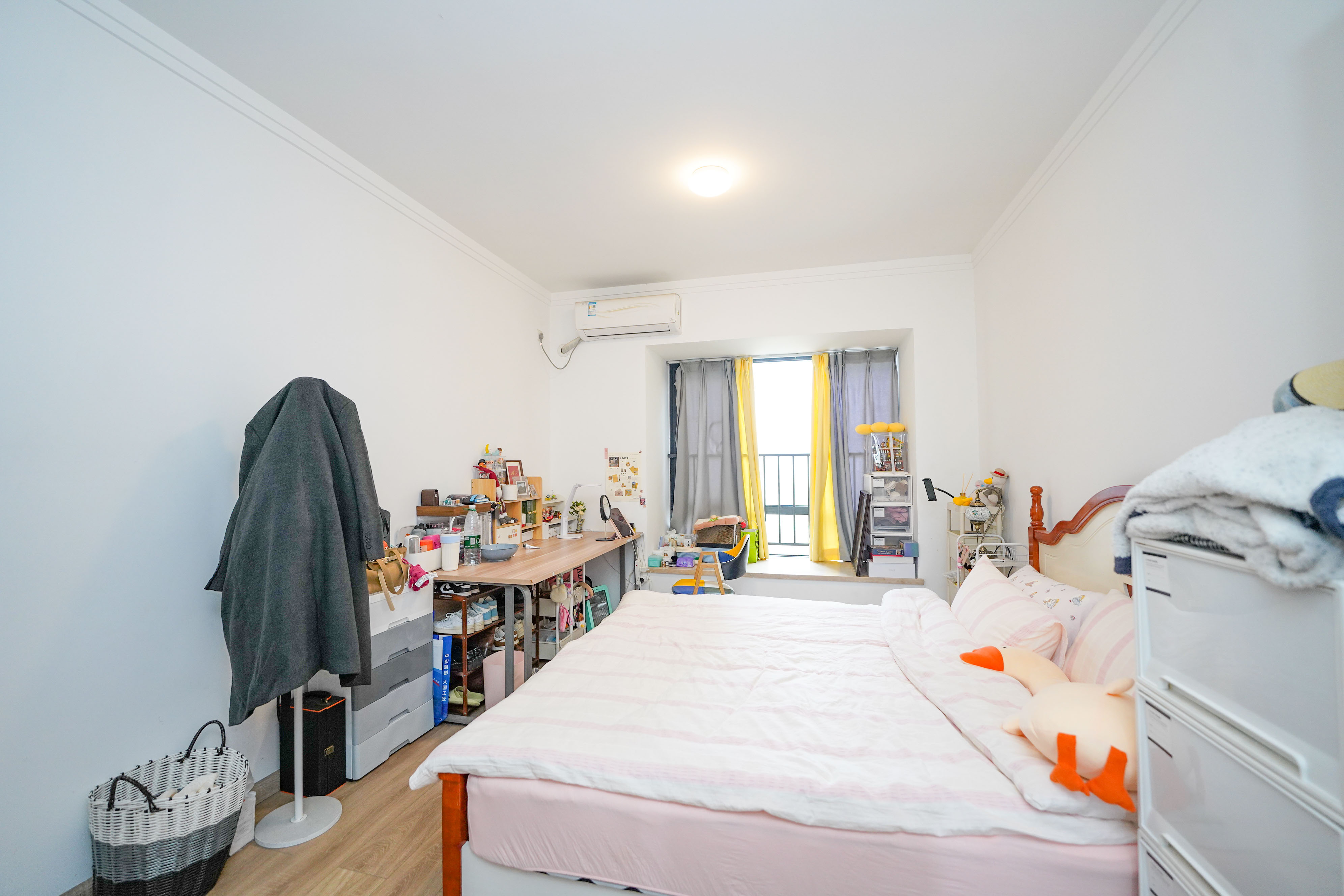 汇金城/嘉华城(二期、三期) 4室2厅2卫 156.0万 汇金城/嘉华城(二期、三期) 4室2厅2卫 156.0万卧室