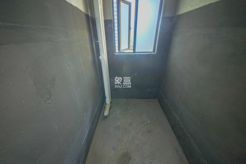 興鐵湘府和園  4室2廳3衛(wèi)   270.00萬