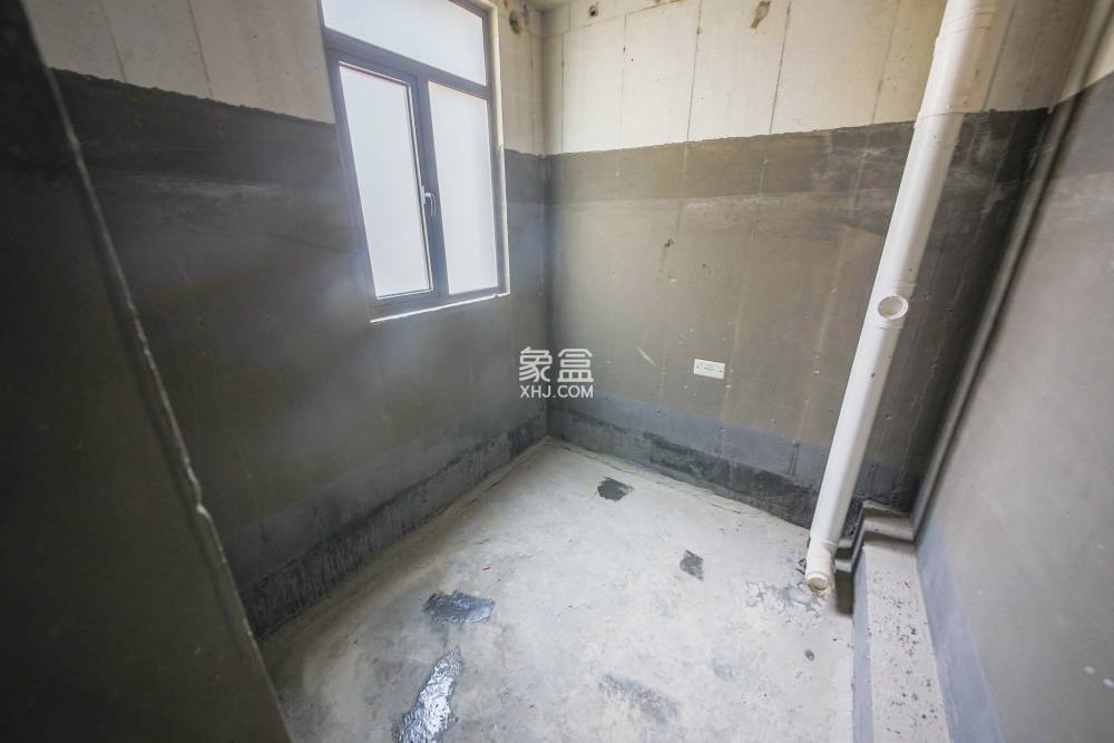 興鐵湘府和園  4室2廳3衛(wèi)   270.00萬