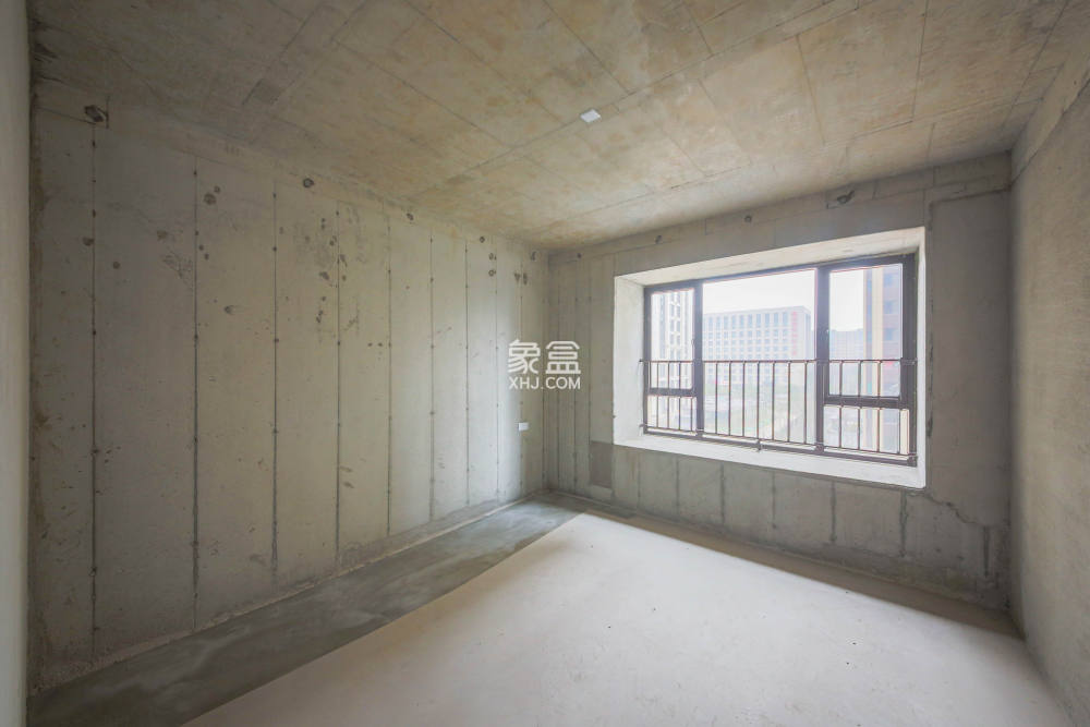 興鐵湘府和園  4室2廳3衛(wèi)   270.00萬