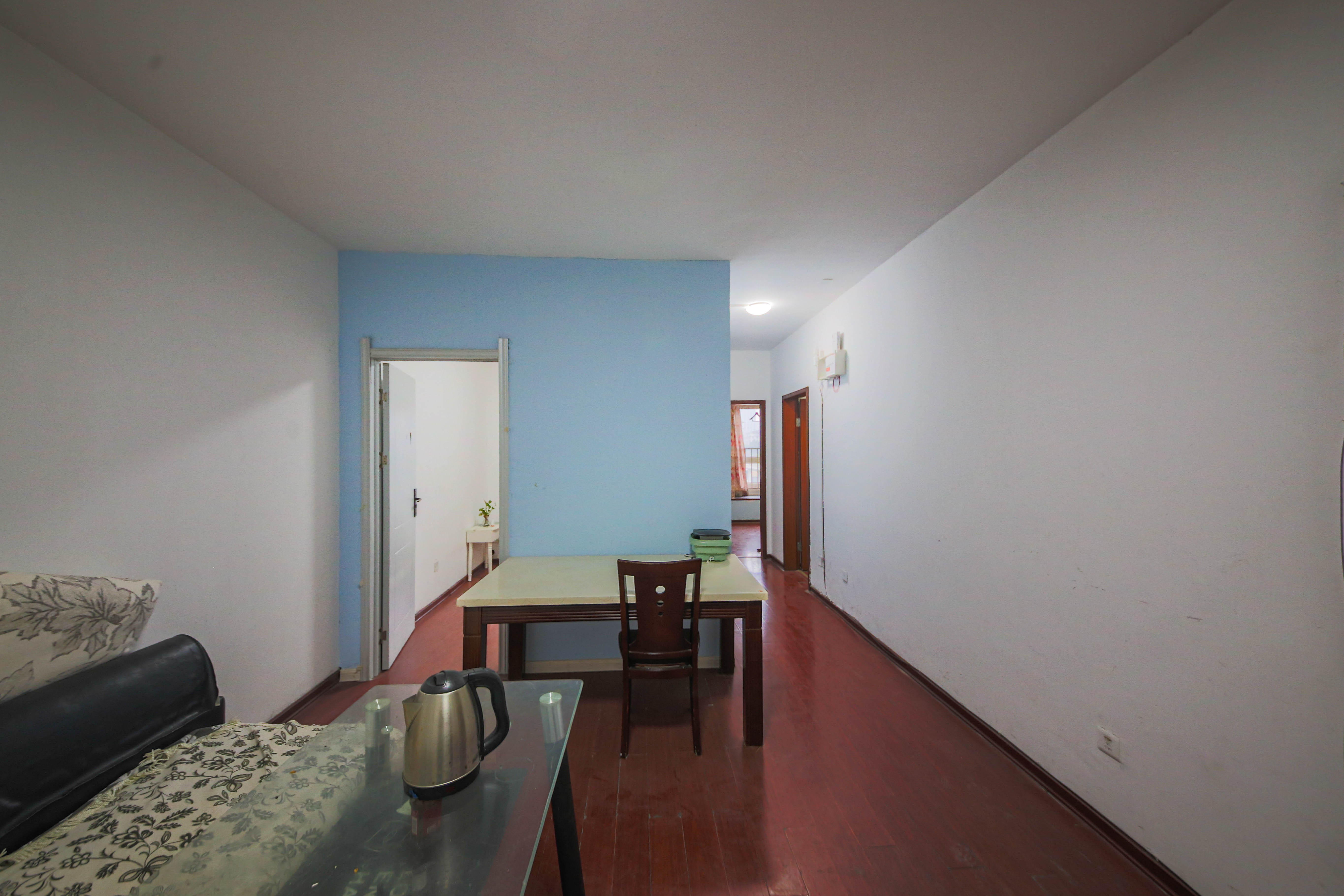 申奥美域 3室2厅1卫 68.0万 申奥美域 3室2厅1卫 68.0万客厅