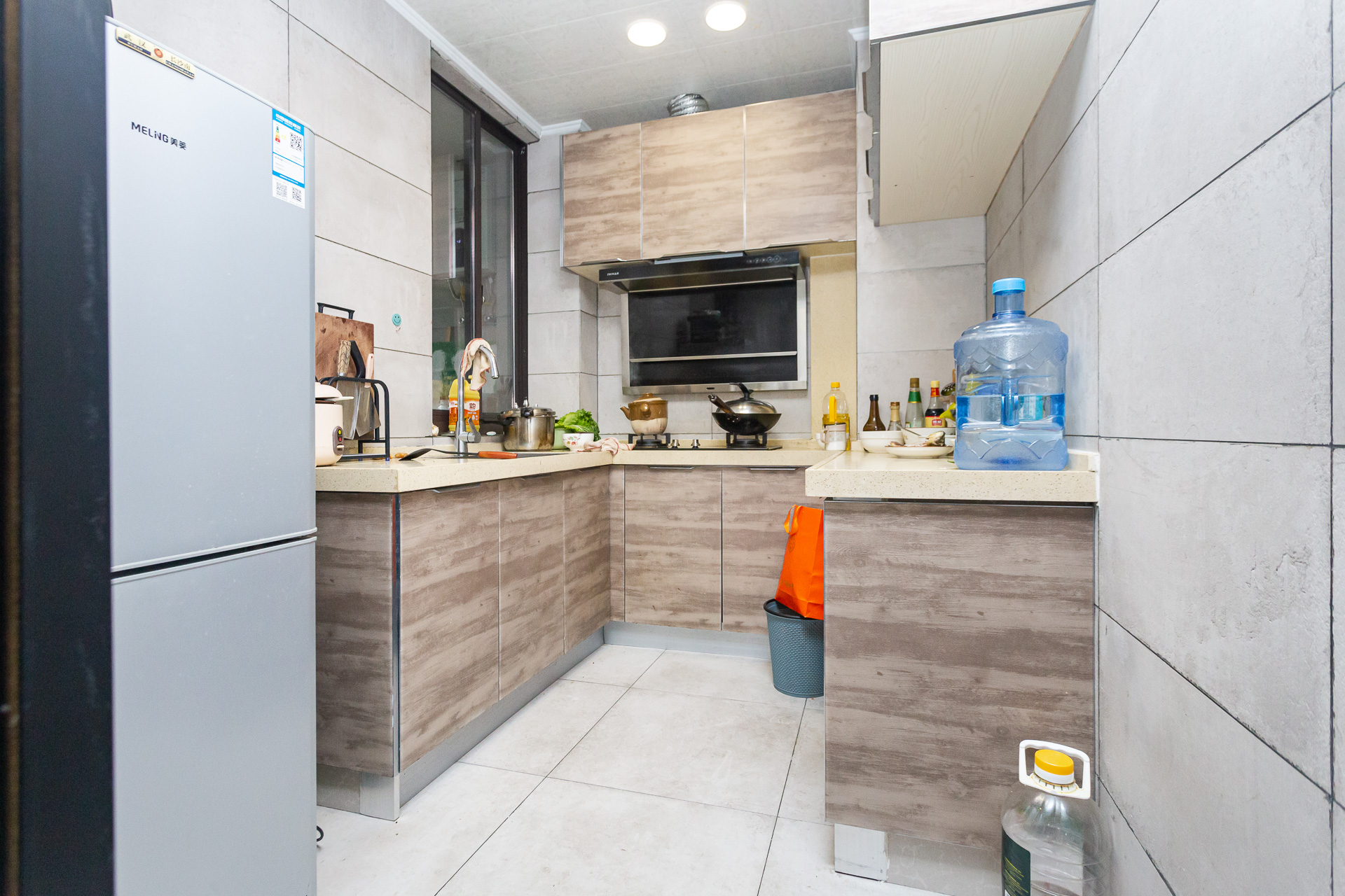 乾源国际  2室2厅1卫    69.0万厨房