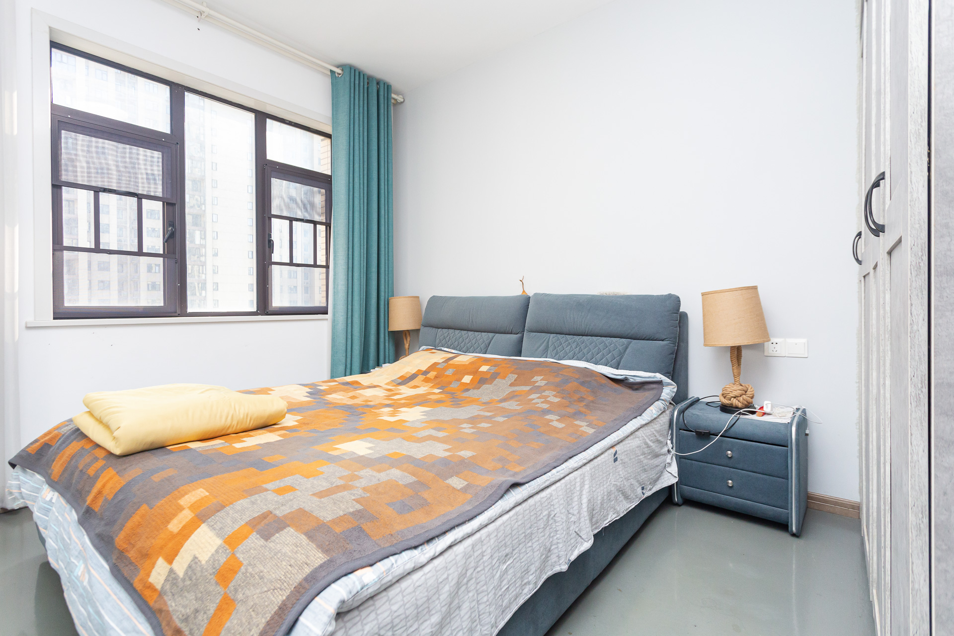 乾源国际  2室2厅1卫    69.0万卧室