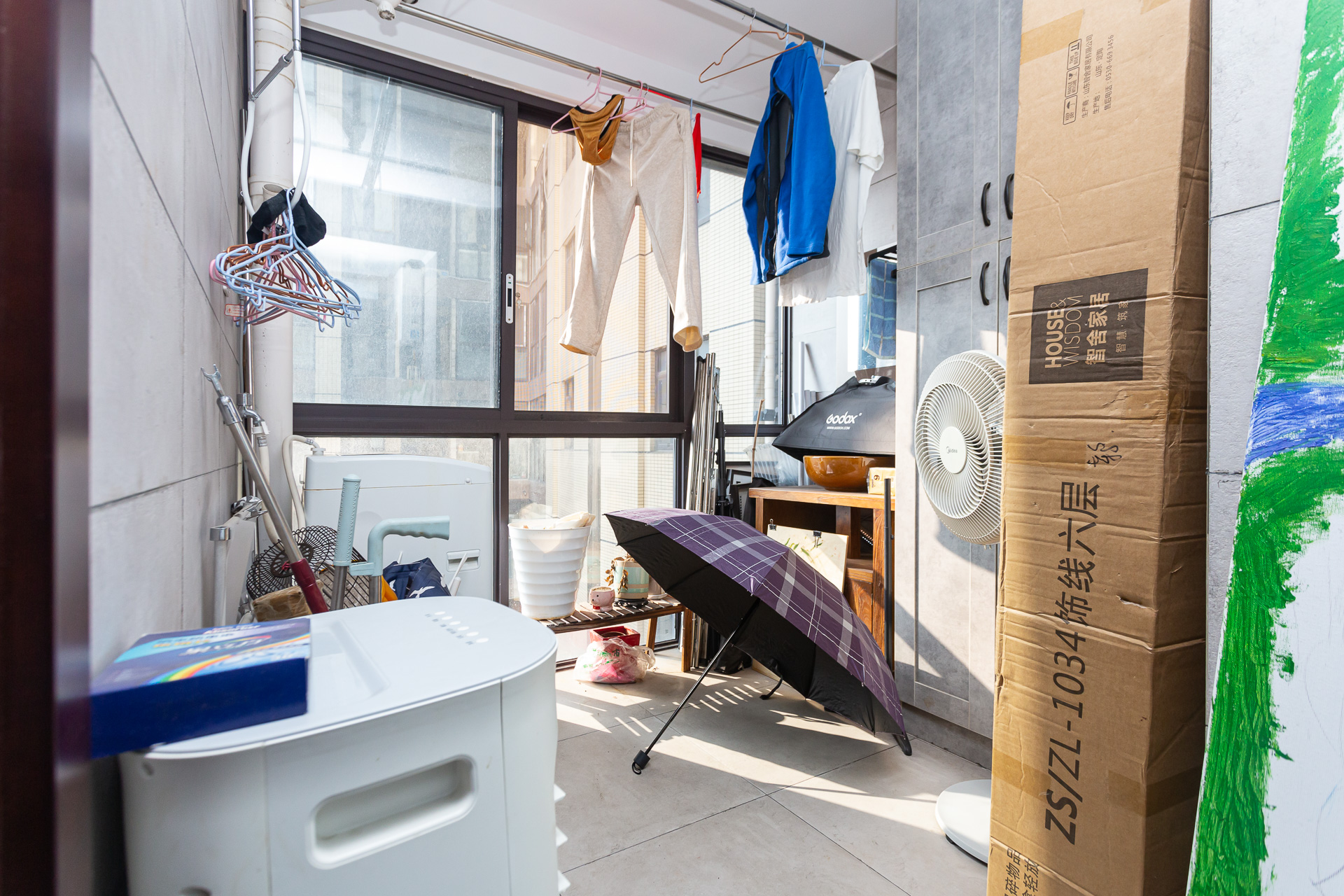 乾源国际  2室2厅1卫    69.0万阳台