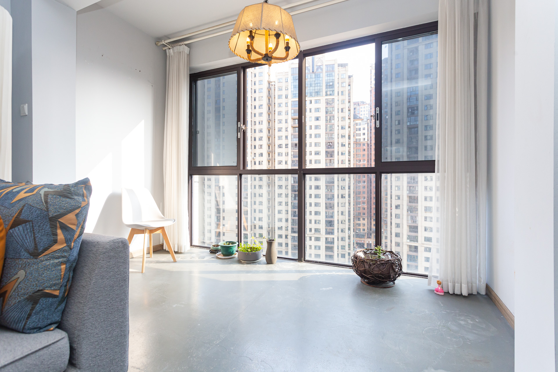 乾源国际  2室2厅1卫    69.0万 乾源国际  2室2厅1卫    69.0万阳台