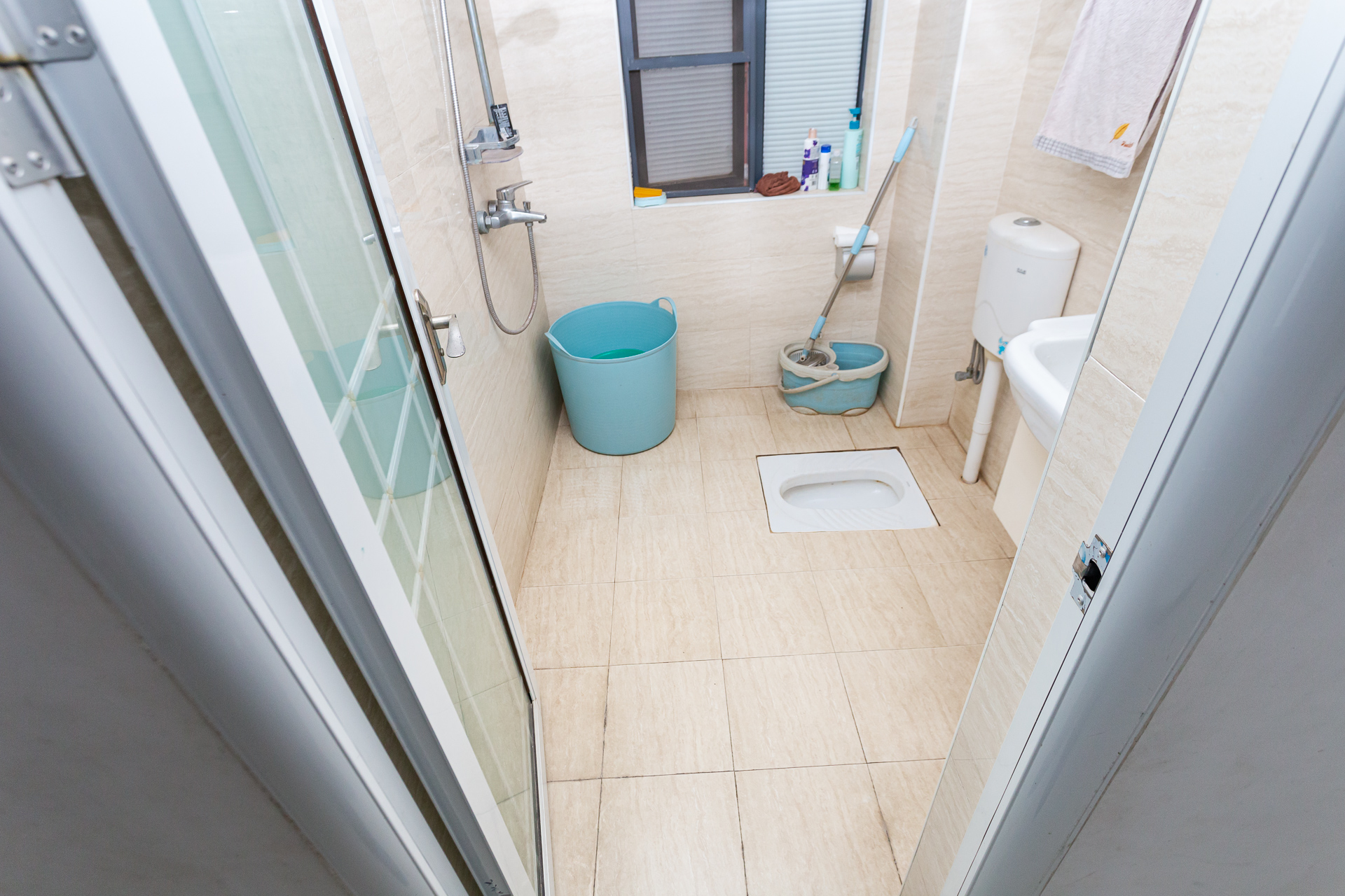 浩龙音乐界  4室2厅2卫    68.0万 浩龙音乐界  4室2厅2卫    68.0万卫生间