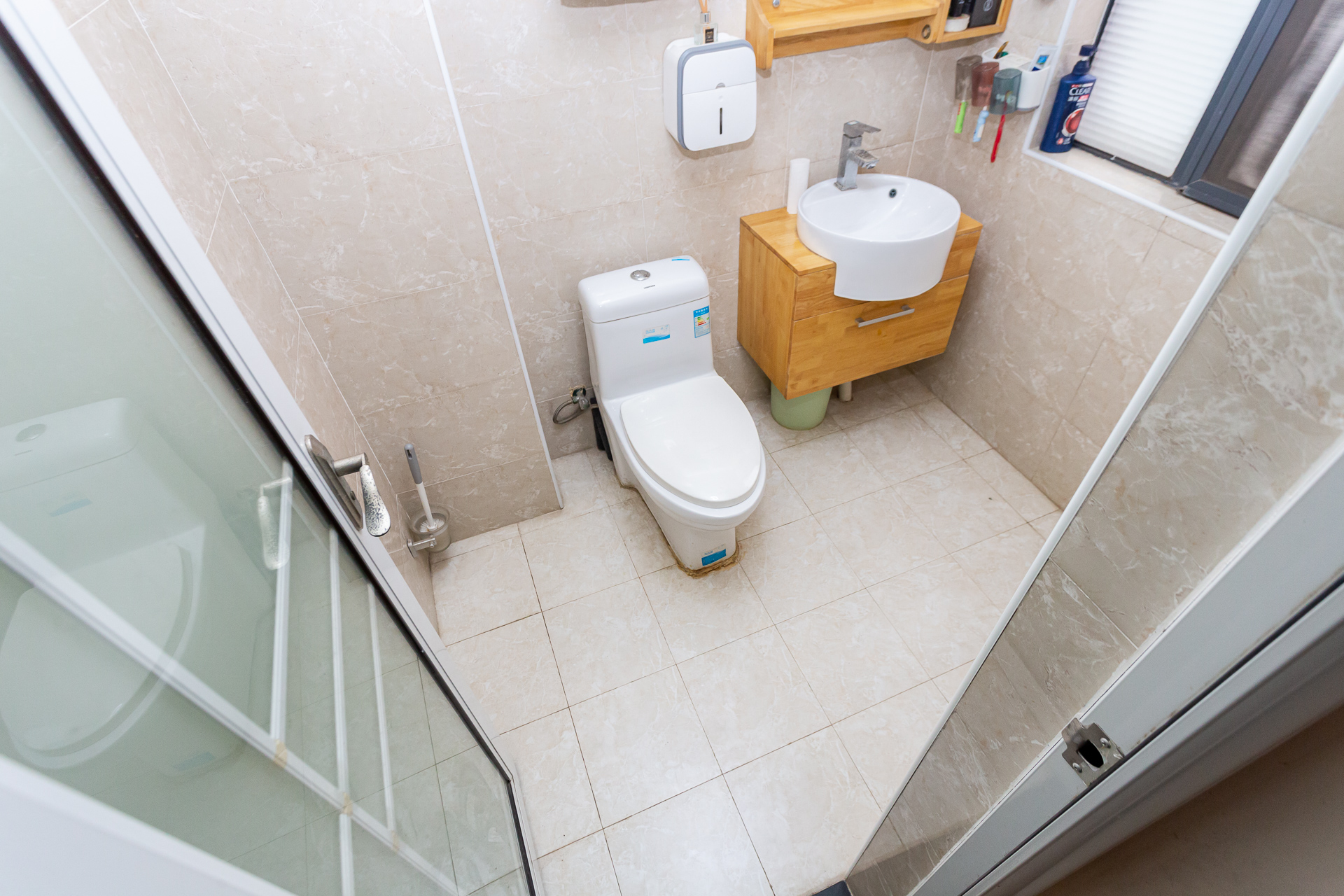 浩龙音乐界  4室2厅2卫    68.0万 浩龙音乐界  4室2厅2卫    68.0万卫生间