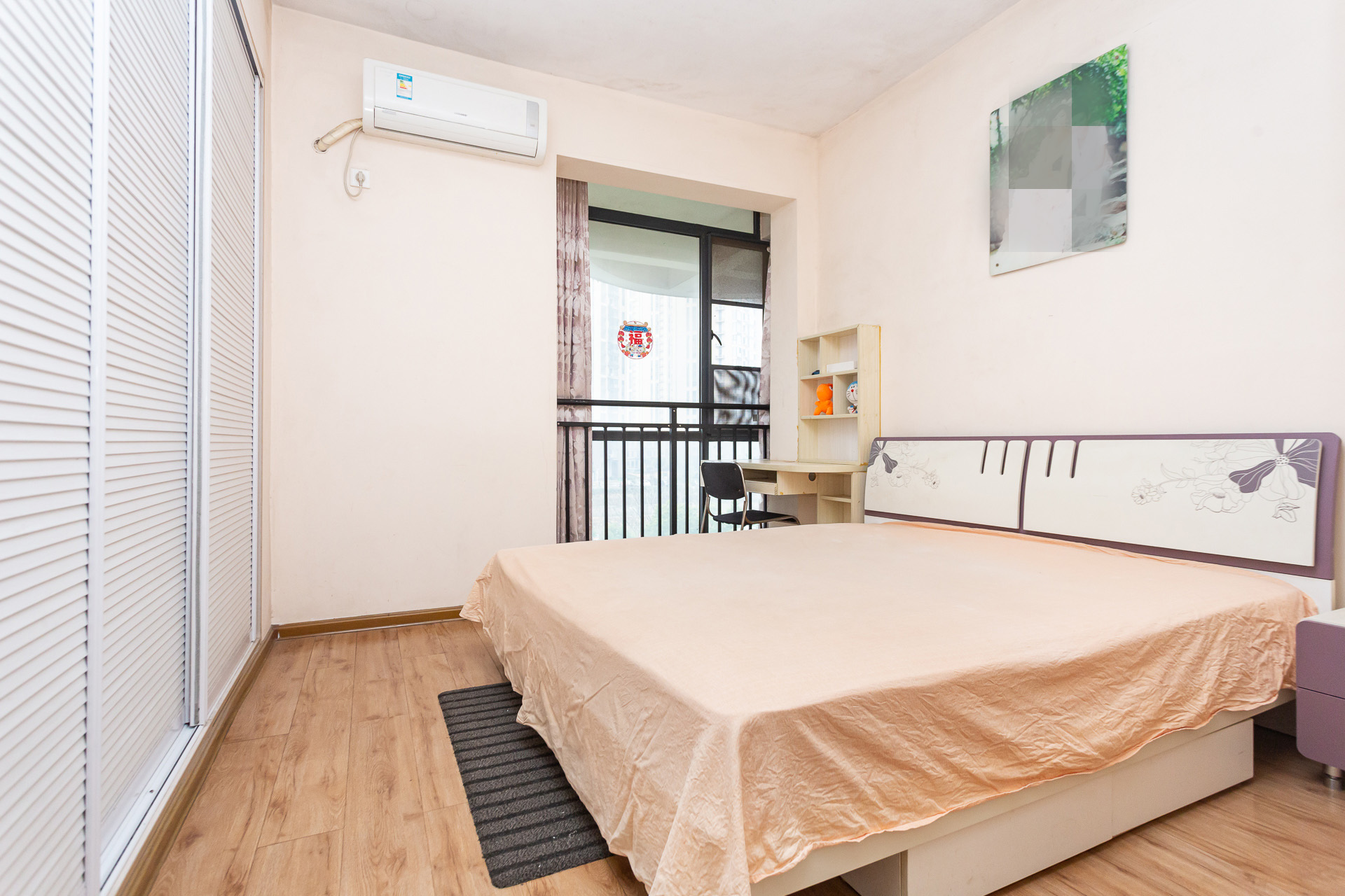 浩龙音乐界  4室2厅2卫    68.0万 浩龙音乐界  4室2厅2卫    68.0万卧室