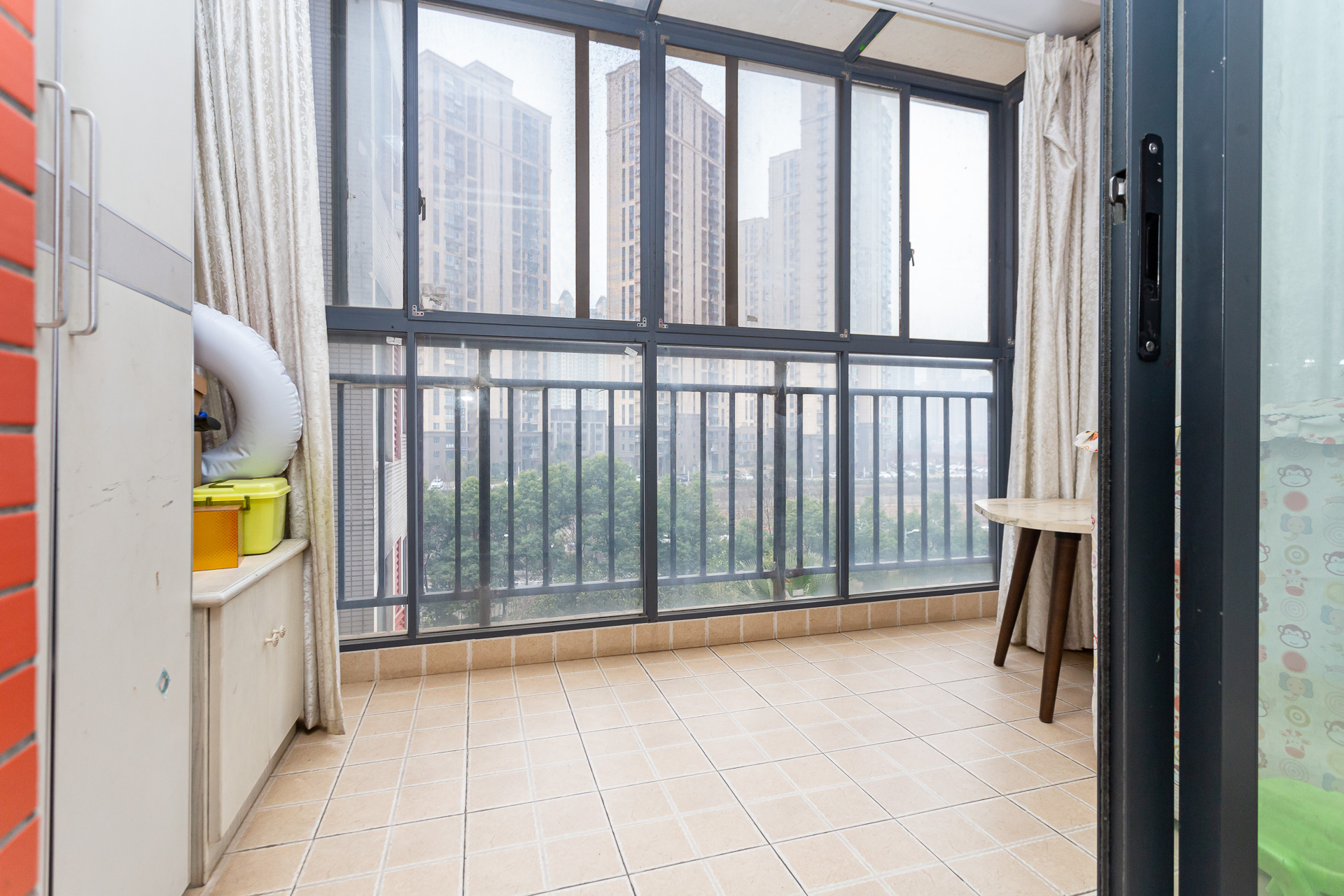 浩龙音乐界  4室2厅2卫    68.0万 浩龙音乐界  4室2厅2卫    68.0万阳台