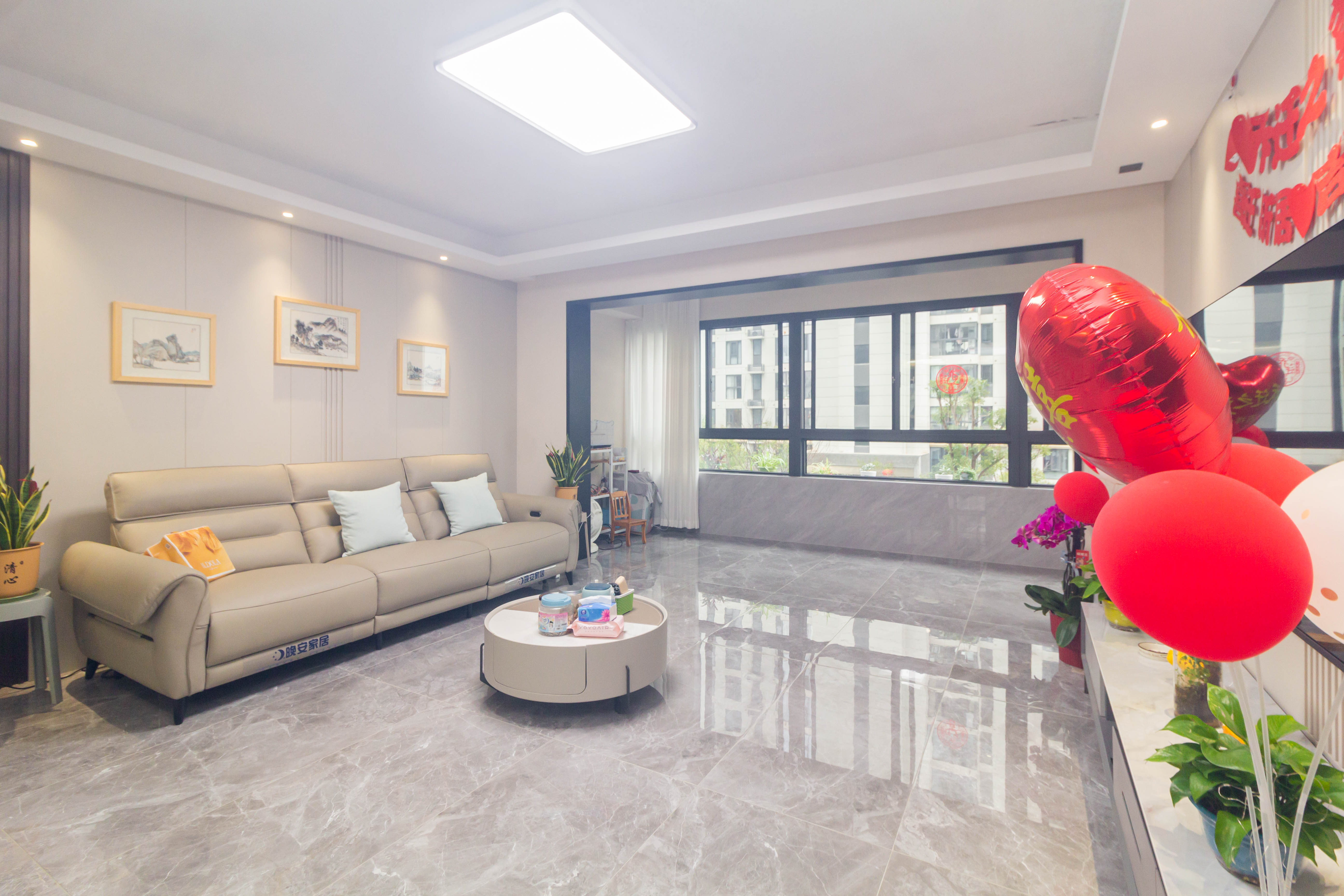 湘语洺悦 4室2厅2卫 238.0万 湘语洺悦 4室2厅2卫 238.0万客厅