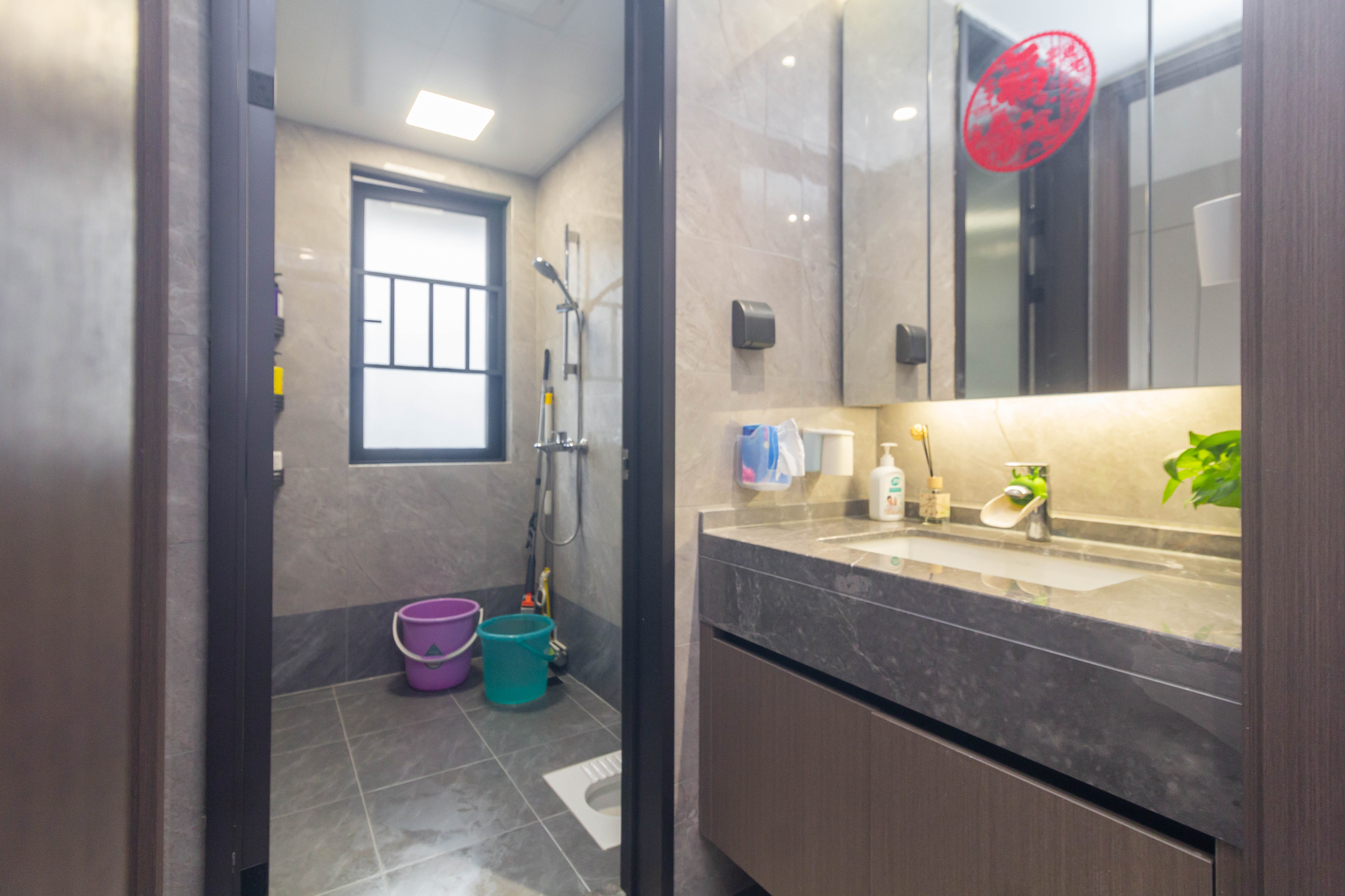 湘语洺悦 4室2厅2卫 238.0万 湘语洺悦 4室2厅2卫 238.0万卫生间