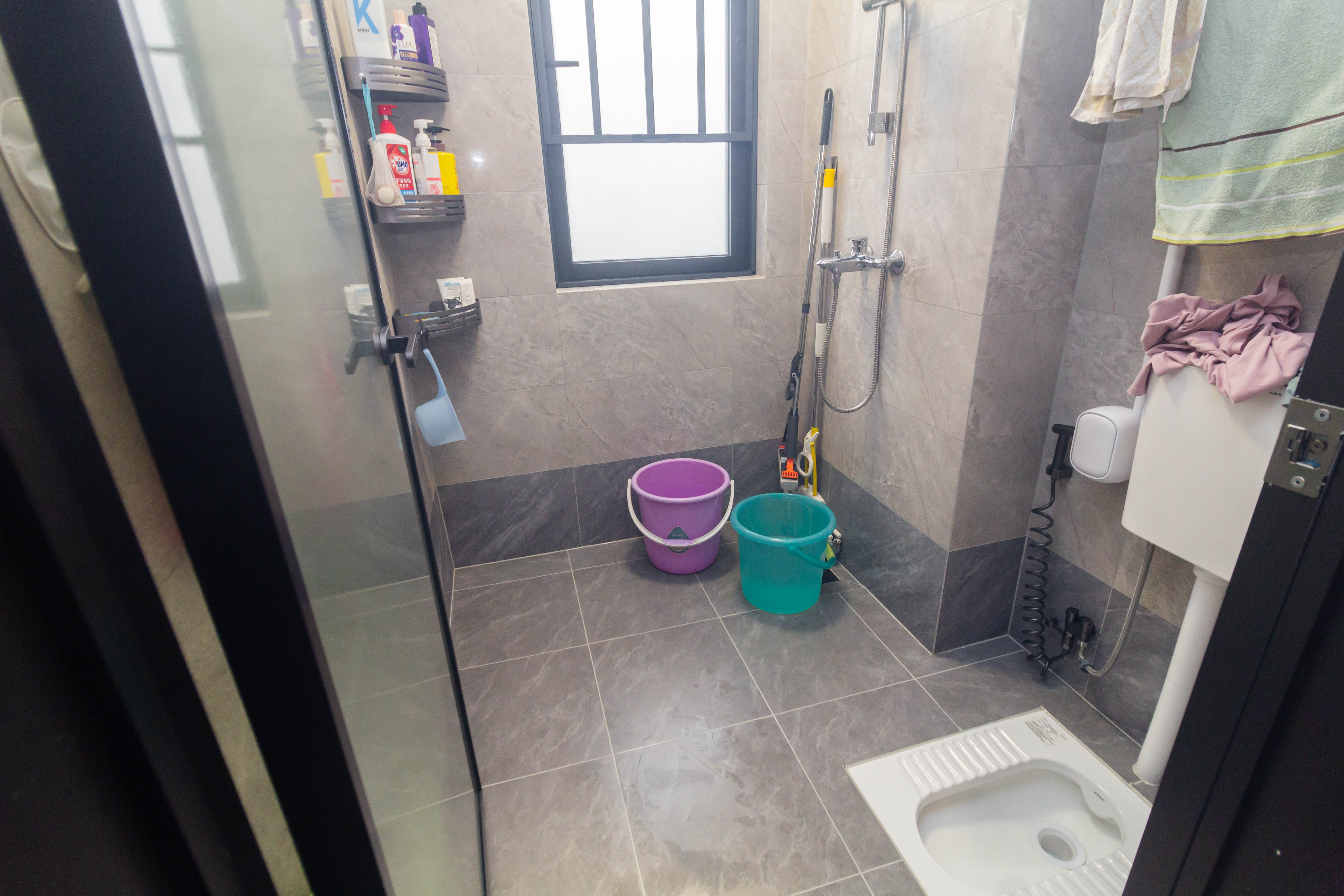 湘语洺悦 4室2厅2卫 238.0万 湘语洺悦 4室2厅2卫 238.0万卫生间