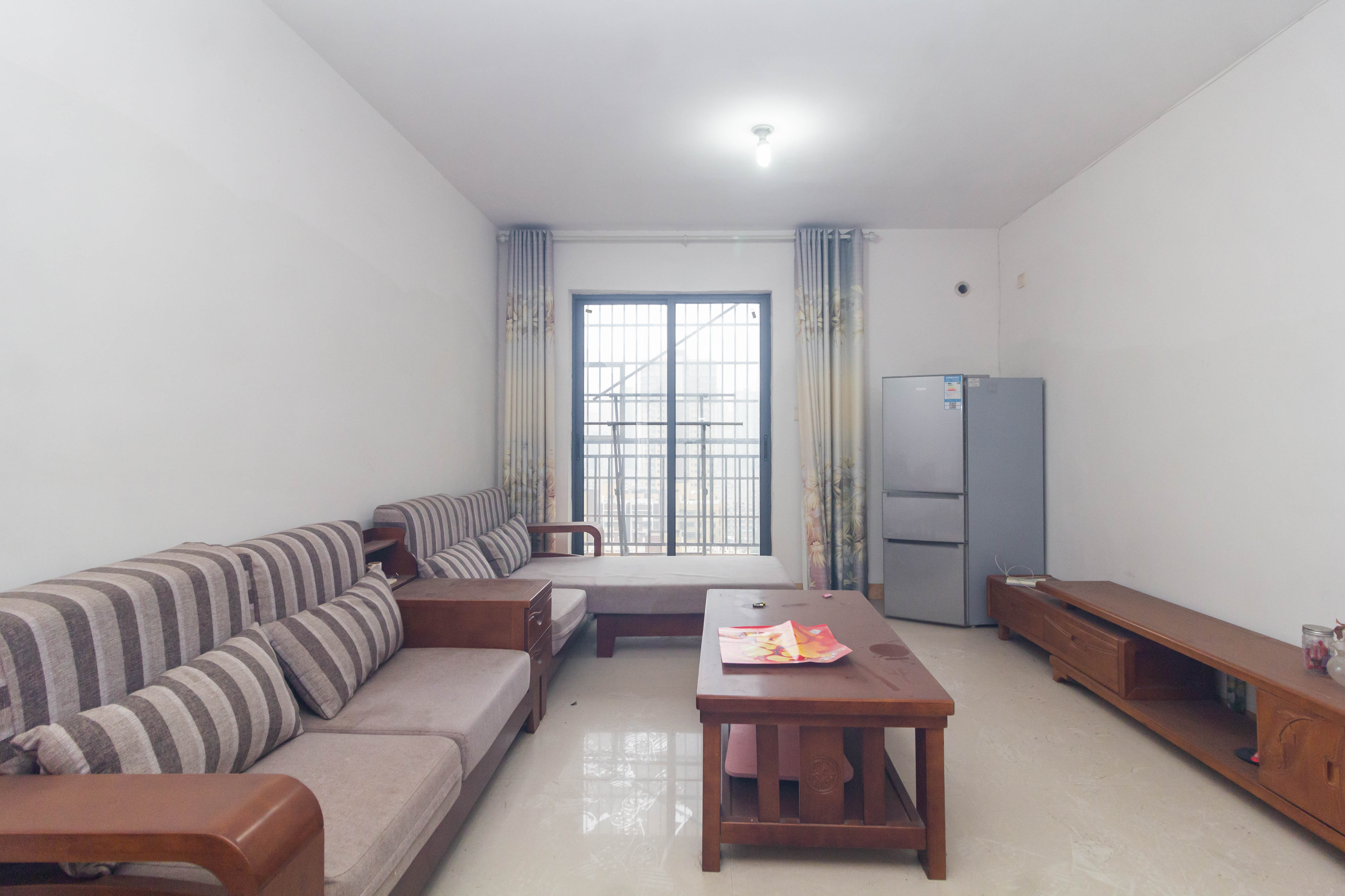 中国铁建国际城一期  2室2厅1卫    55.0万 中国铁建国际城一期  2室2厅1卫    55.0万