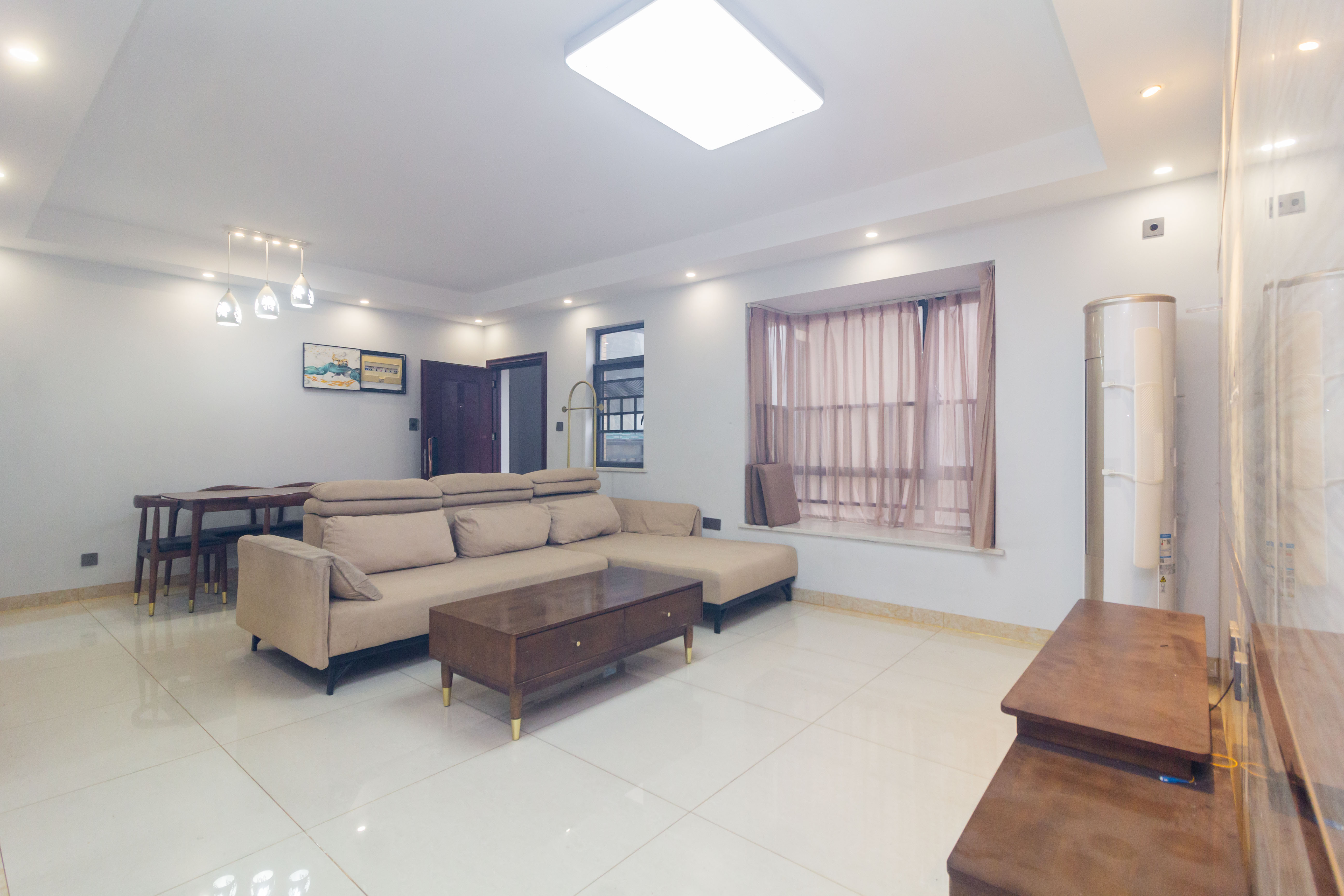 中国铁建国际城一期  4室2厅1卫    75.0万 中国铁建国际城一期  4室2厅1卫    75.0万