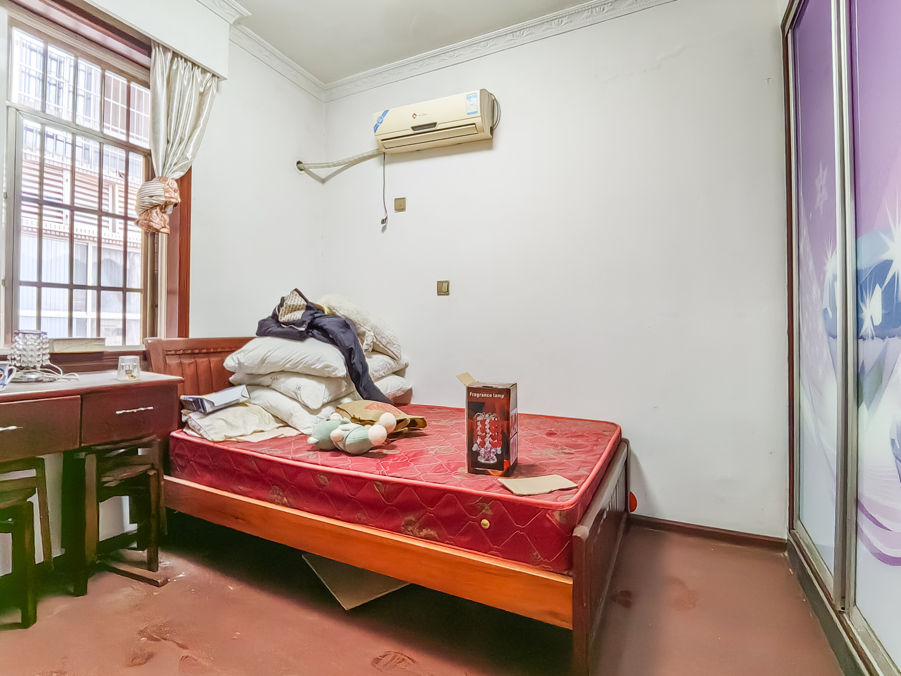 紫晶城 3室2厅1卫 54.8万 紫晶城 3室2厅1卫 54.8万卧室